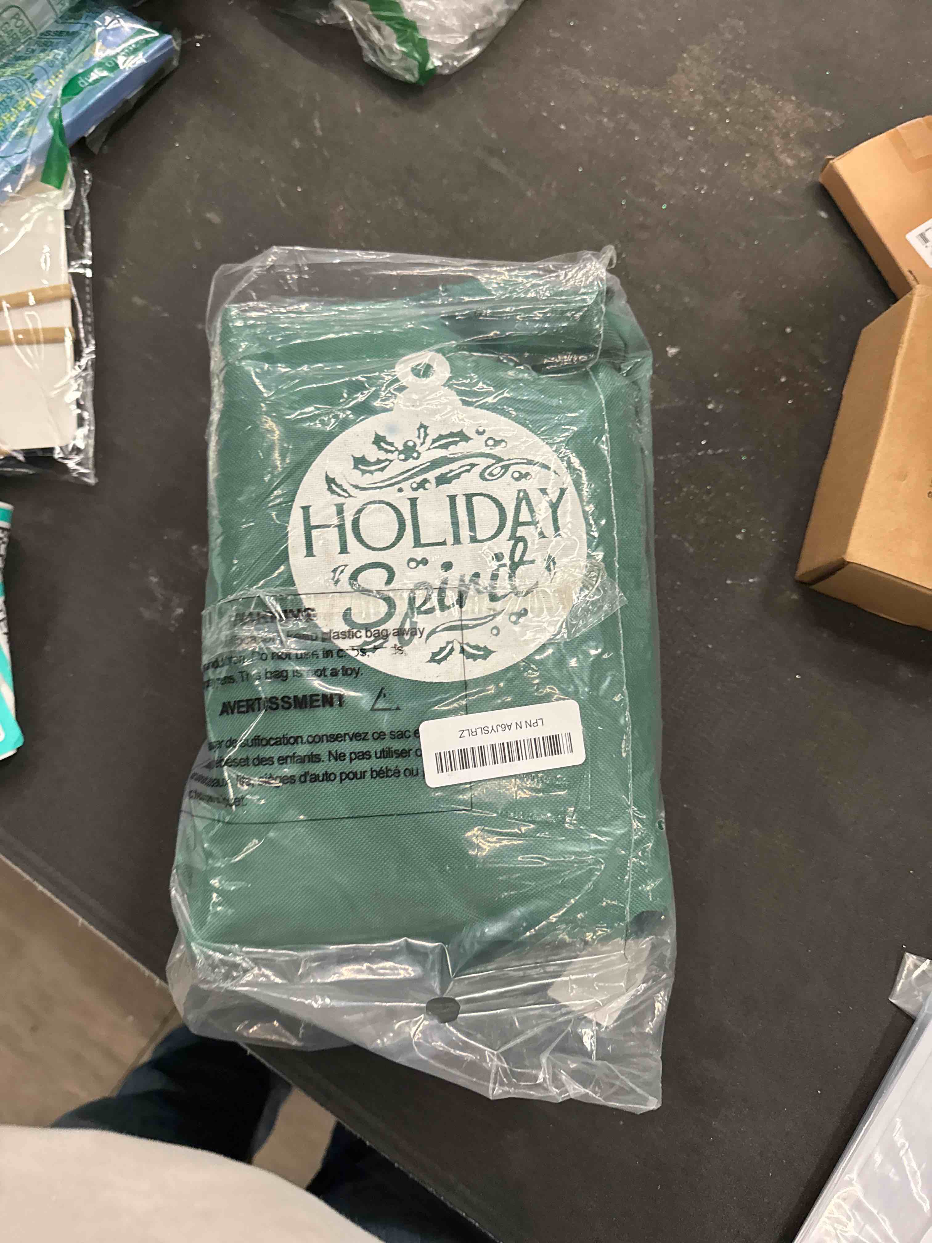 Condition photo showing Good Condition for HOLIDAY SPIRIT Christmas Tree Storage Bag for 7.5 ft Tree - Heavy Duty, Waterproof 600D Oxford Canvas with Reinforced Handles and Dual Zipper - Protects from Dust and Moisture - Xmas Tree Bag, Green Fits a 7.5FT Tree Green
