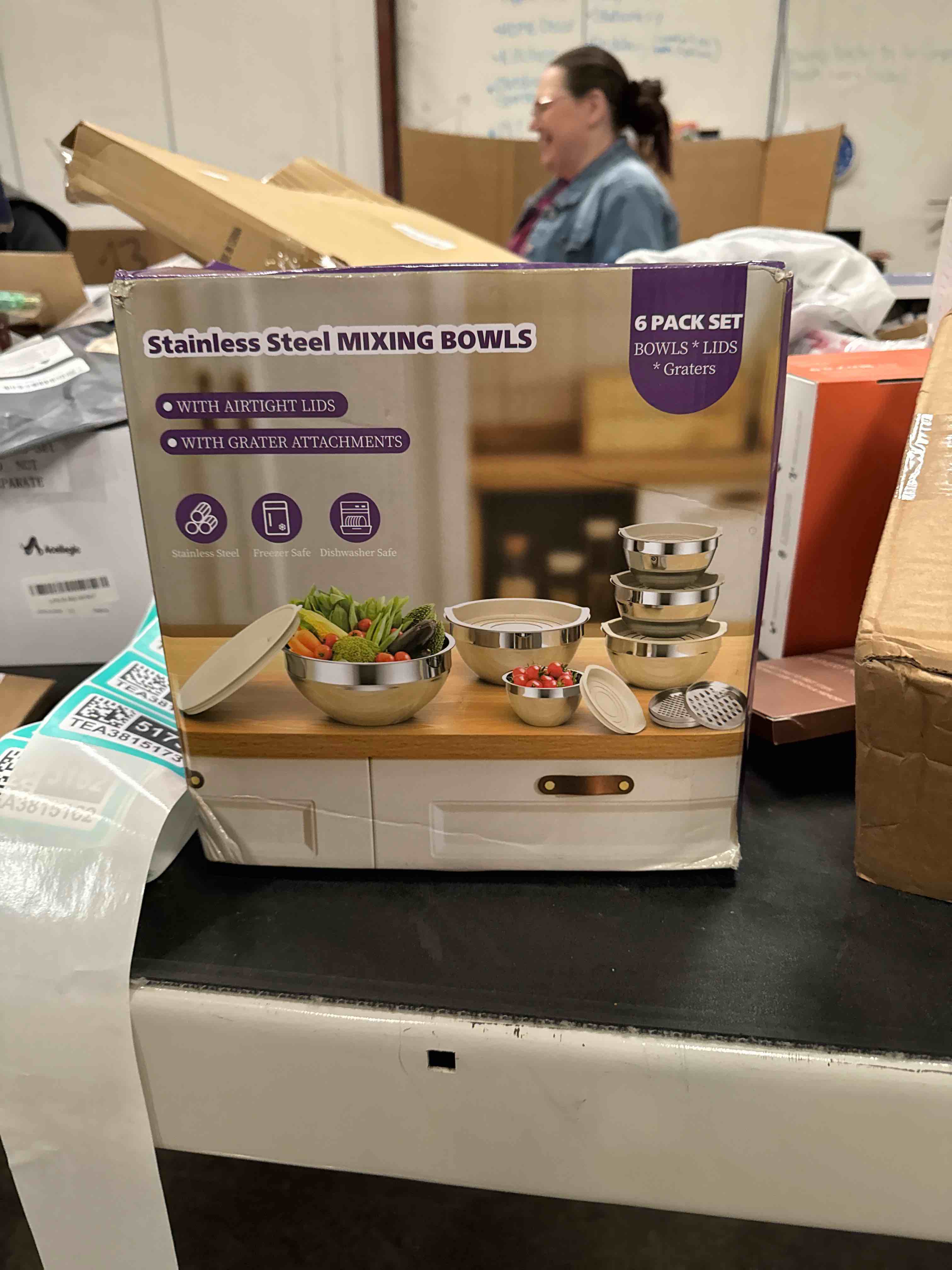 Condition photo showing Good Condition for Mixing Bowls with Lids Set, 6 PCS Stainless Steel Mixing Bowls with 3 Grater Attachments, Kitchen Food Storage Organizers Nesting Mixing Bowl, Large Size 4.5, 3.5, 2.1, 1.5, 1.1, 0.7QT