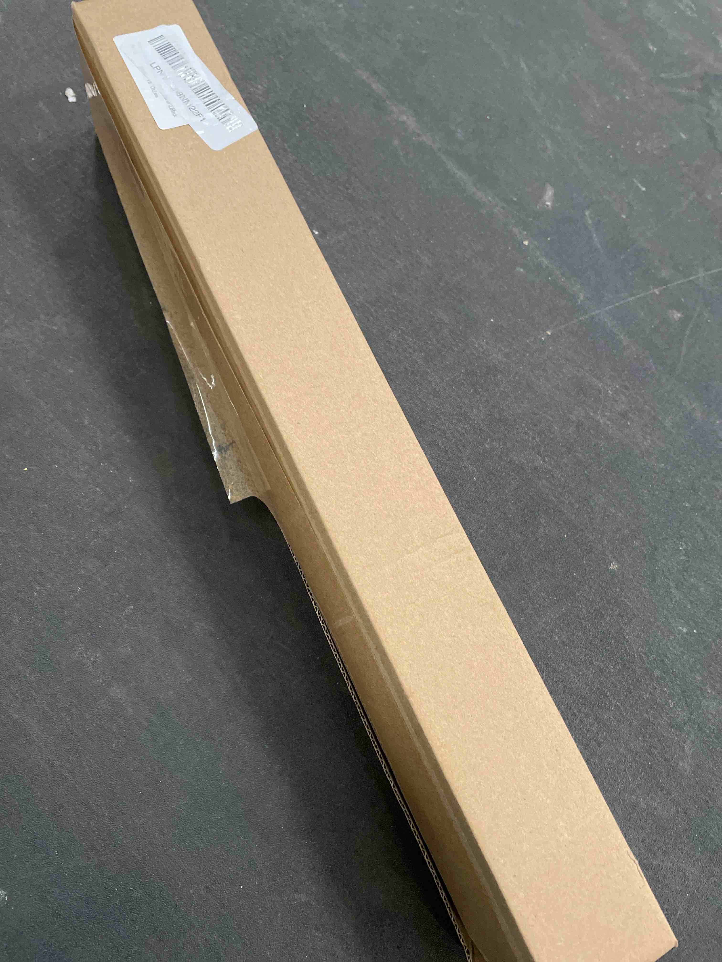 Condition photo showing Good Condition for Mkono Hat Rack for Wall Baseball Cap Organizer Hanger with 20 Hooks Modern Metal Hat Holder Wall-Mounted Caps Display for Closet Door Bedroom Entryroom Laundry, Set of 2 Black Black Small