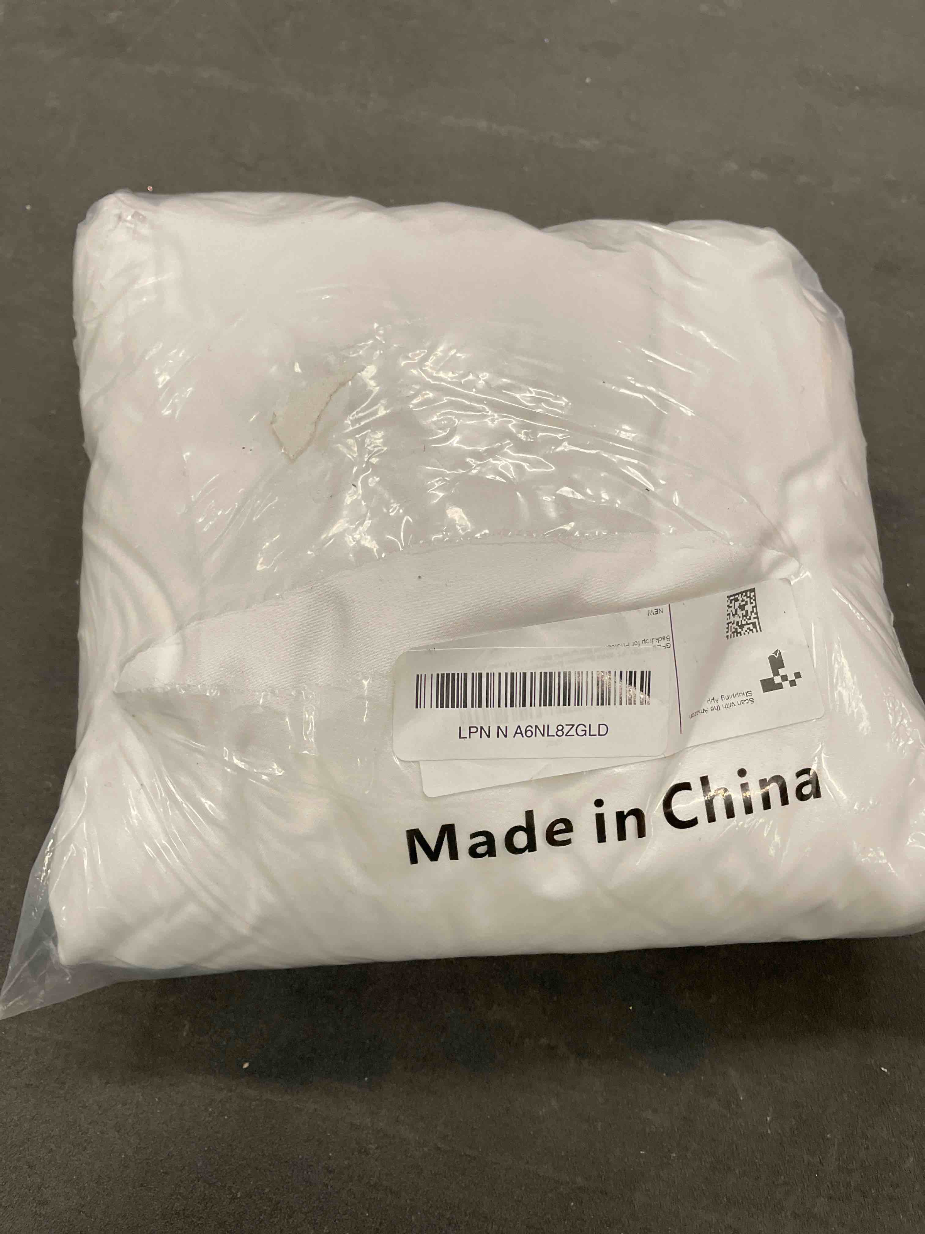 Condition photo showing Good Condition for GFCC 8FTX10FT White Backdrop Background for Photography Photo Booth Backdrop for Photoshoot Background Screen Video Recording Parties Curtain