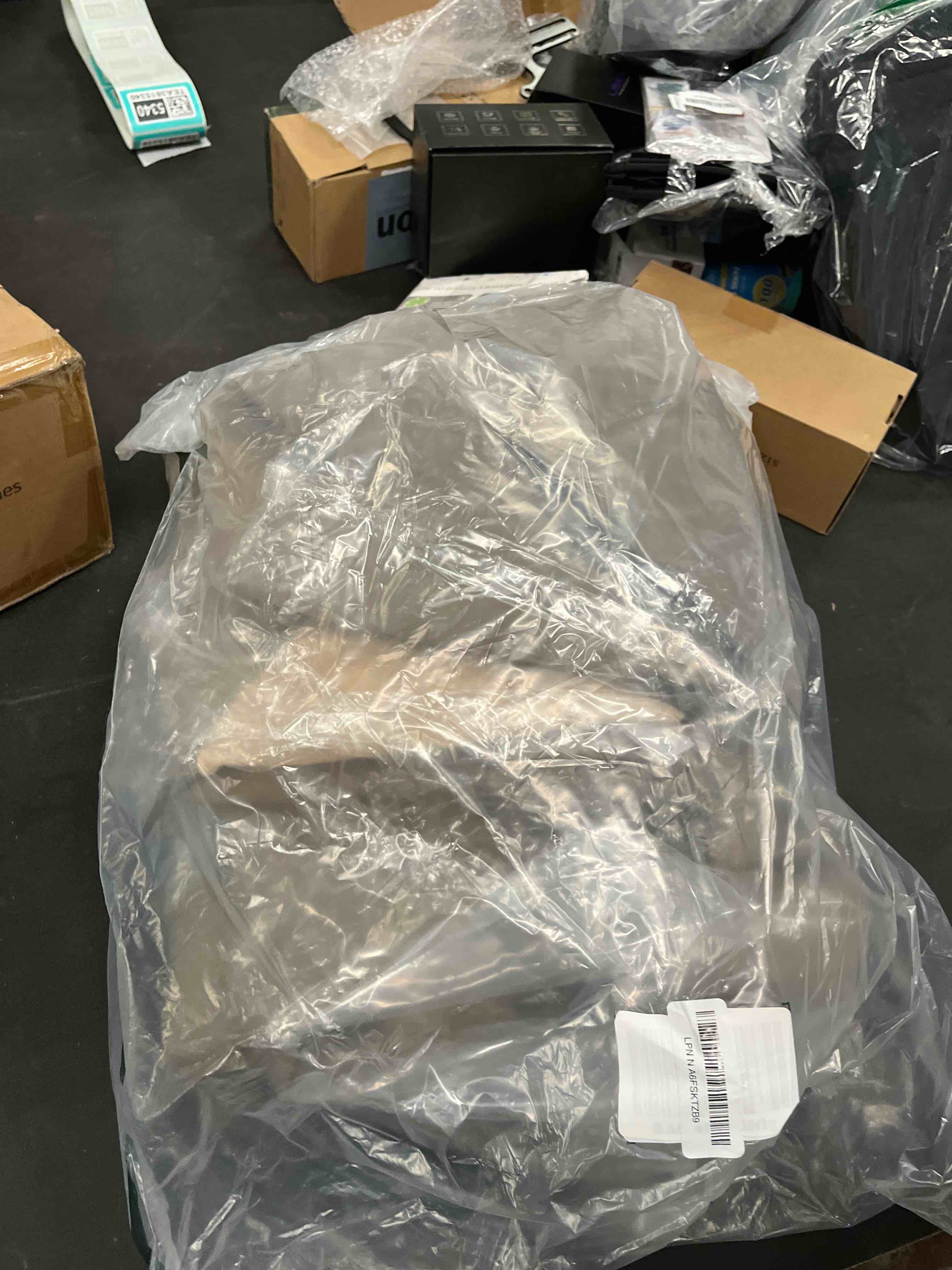 Condition photo showing Good Condition for NLQR 1999 2000 Front Driver and Passenger Bottom & Top Replacement Seat Covers & 2pcs Seat Armrest C