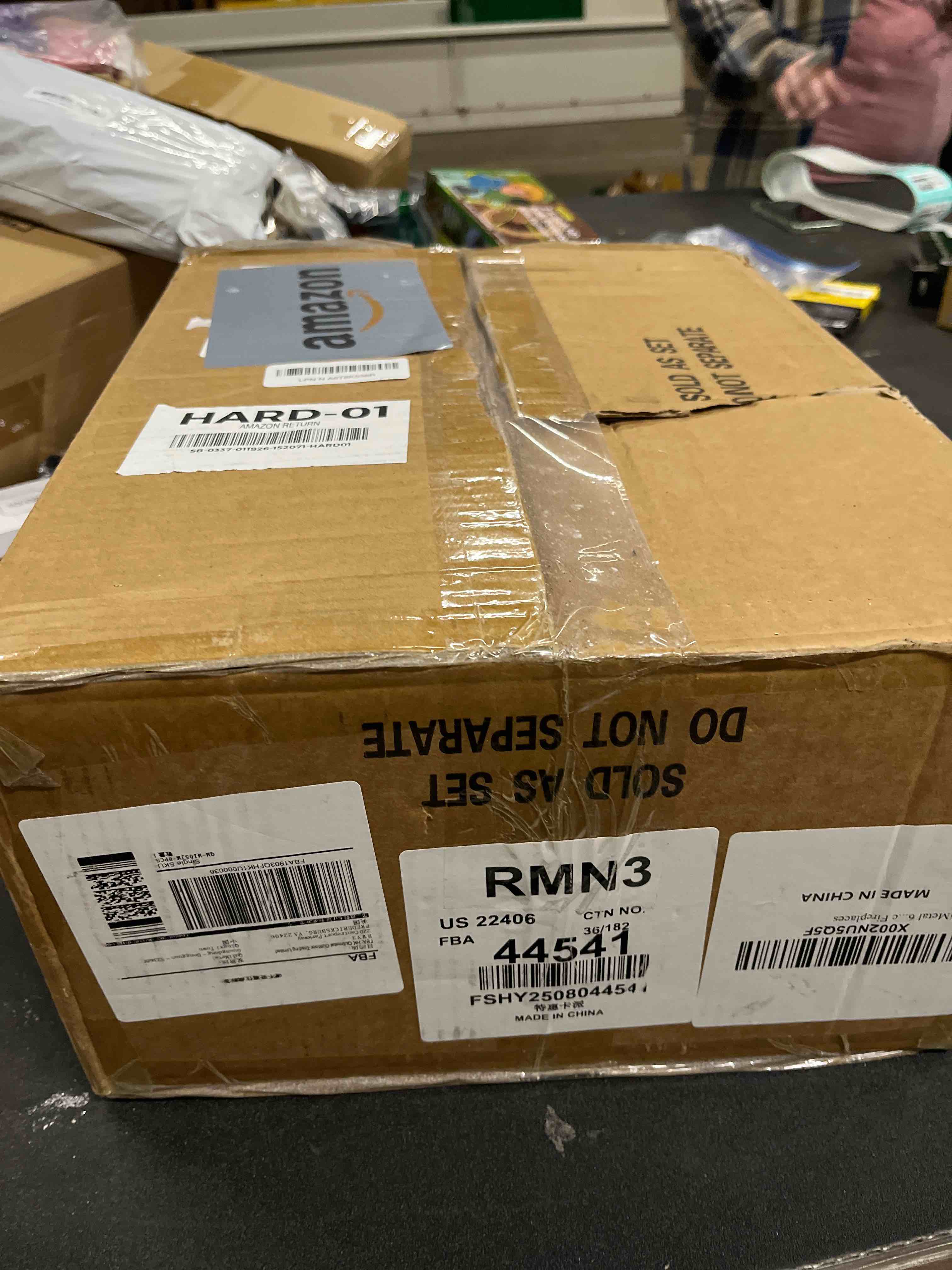 Condition photo showing Good Condition for QuliMetal Ceramic Fireplace Logs, White Birch Gas Fireplace Logs for Indoor Inserts, Outdoor Firebowl, Fire Pits, Vented, Propane, Gel, Electric, Realistic Fake Fire Logs, 6 Pcs 16.1", 6 Pcs