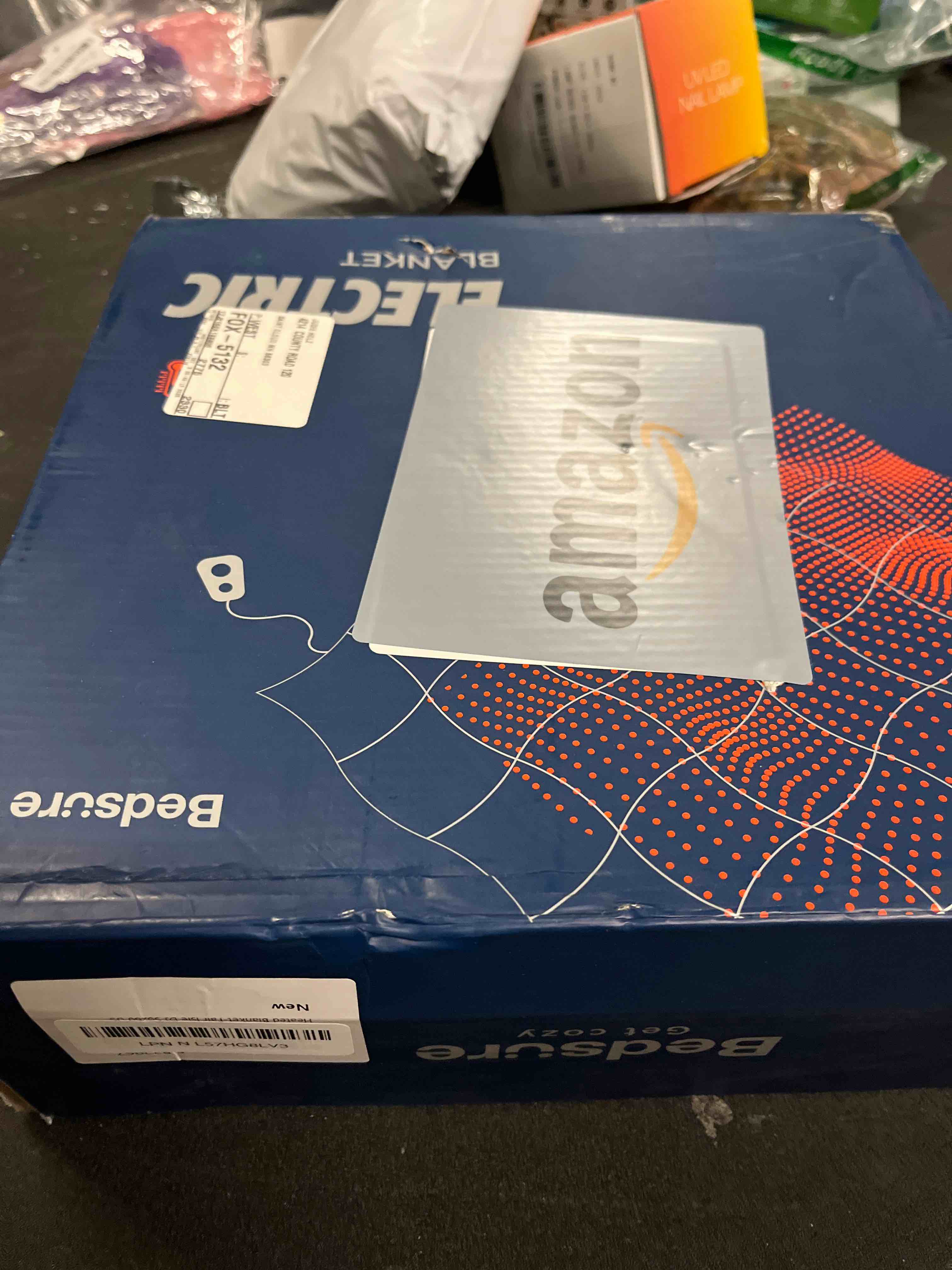 Condition photo showing Good Condition for Bedsure Heated Blanket Throw - Flannel Sherpa Electric Blanket with Gingerbread Pattern, for Grandma, Heated Throw with 6 Heating Levels, 4 Time Settings, 3-Hour Auto-Off (50"x60") 00 - Gingerbread Man Throw