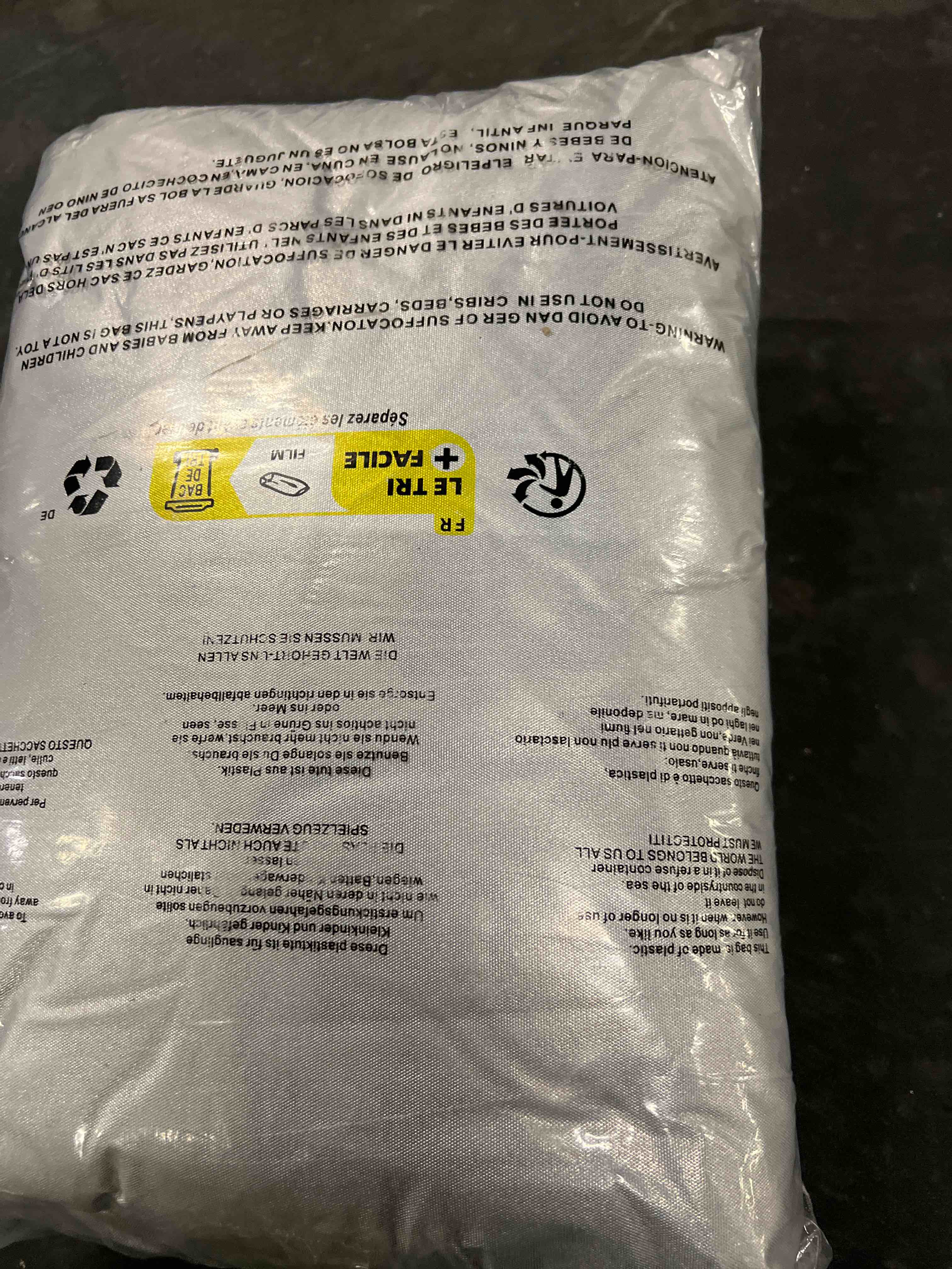 Condition photo showing Good Condition for car windshield cover