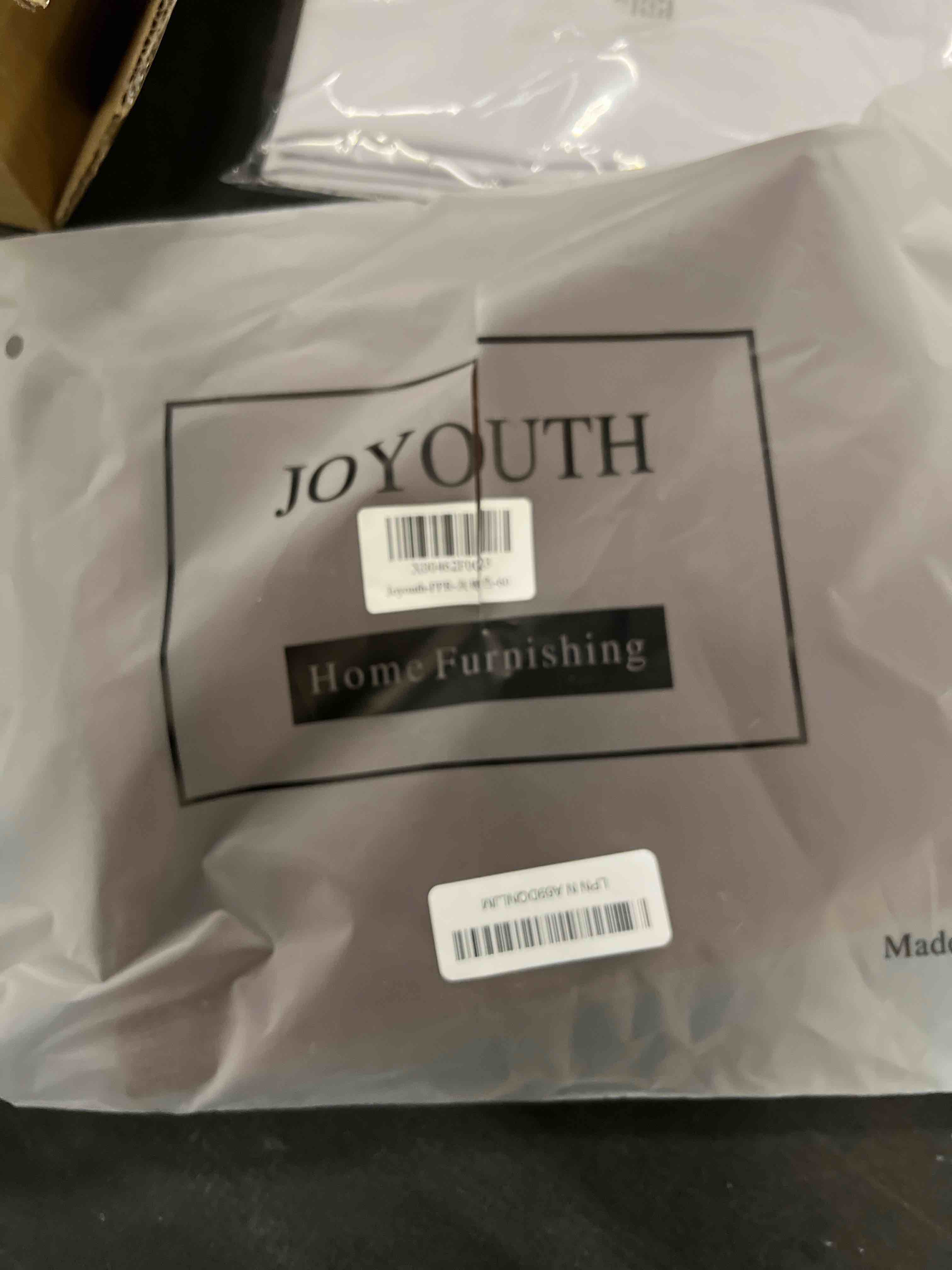 Condition photo showing Good Condition for GAWAMAY Lumbar Decorative Throw Pillow Covers 12"x20" Inch Set of 2, Super Soft Chenille Rectangle Pillowcase for Living Room Bedroom Sofa Couch Cushion Support Pillow Cover 30x50cm Coffee (No Insert) Coffee 20" x 12" (Pack of 2)