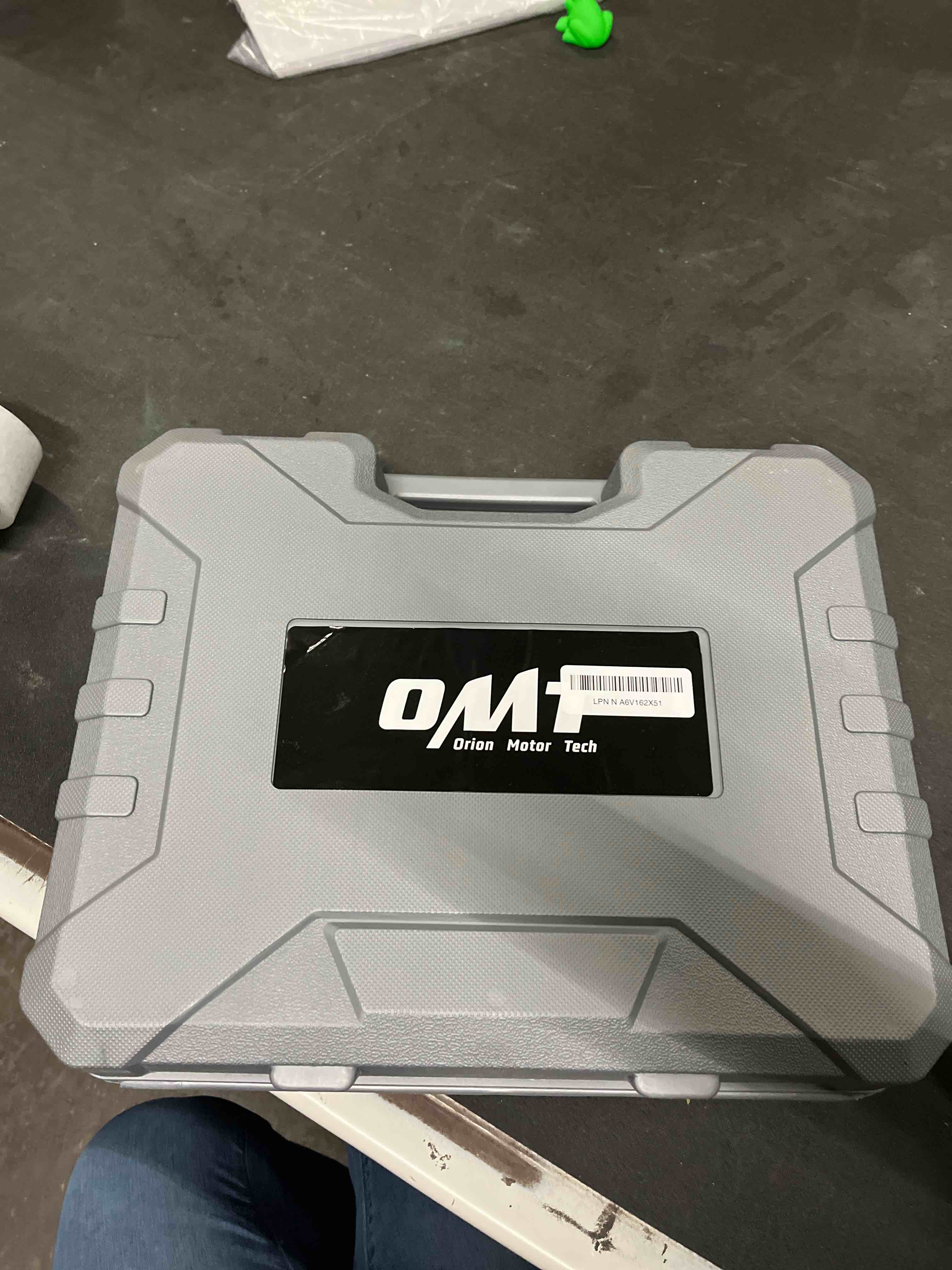 Condition photo showing Good Condition for Orion Motor Tech Coolant Pressure Tester Kit, 31pc Master Coolant Vacuum Refill Kit with 23 Radiator Adapters, Radiator Cooling System Pressure Tester Kit with Vacuum Pump Vacuum Purge & Refill Tool Gray