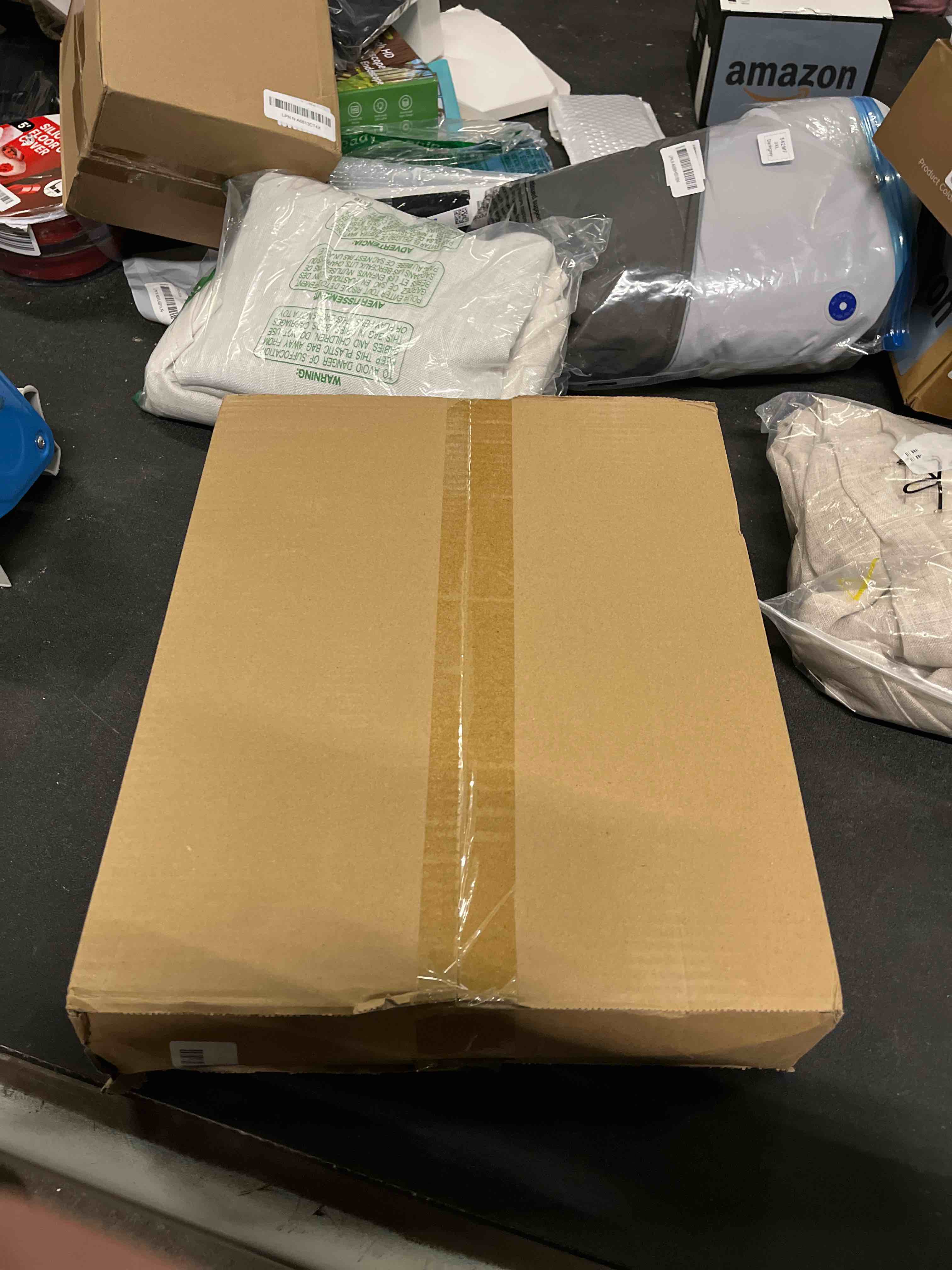 Condition photo showing Good Condition for GDHZWTMY 36 Pcs LED Foam Glow Sticks Bulk,Glow in The Dark Party Supplies?Foam Light Up Sticks 3 Modes of Color Flashing for Birthday,Wedding,Raves,Carnival,Halloween Christmas,New Year,Concert 36Pcs-Foam glow sticks