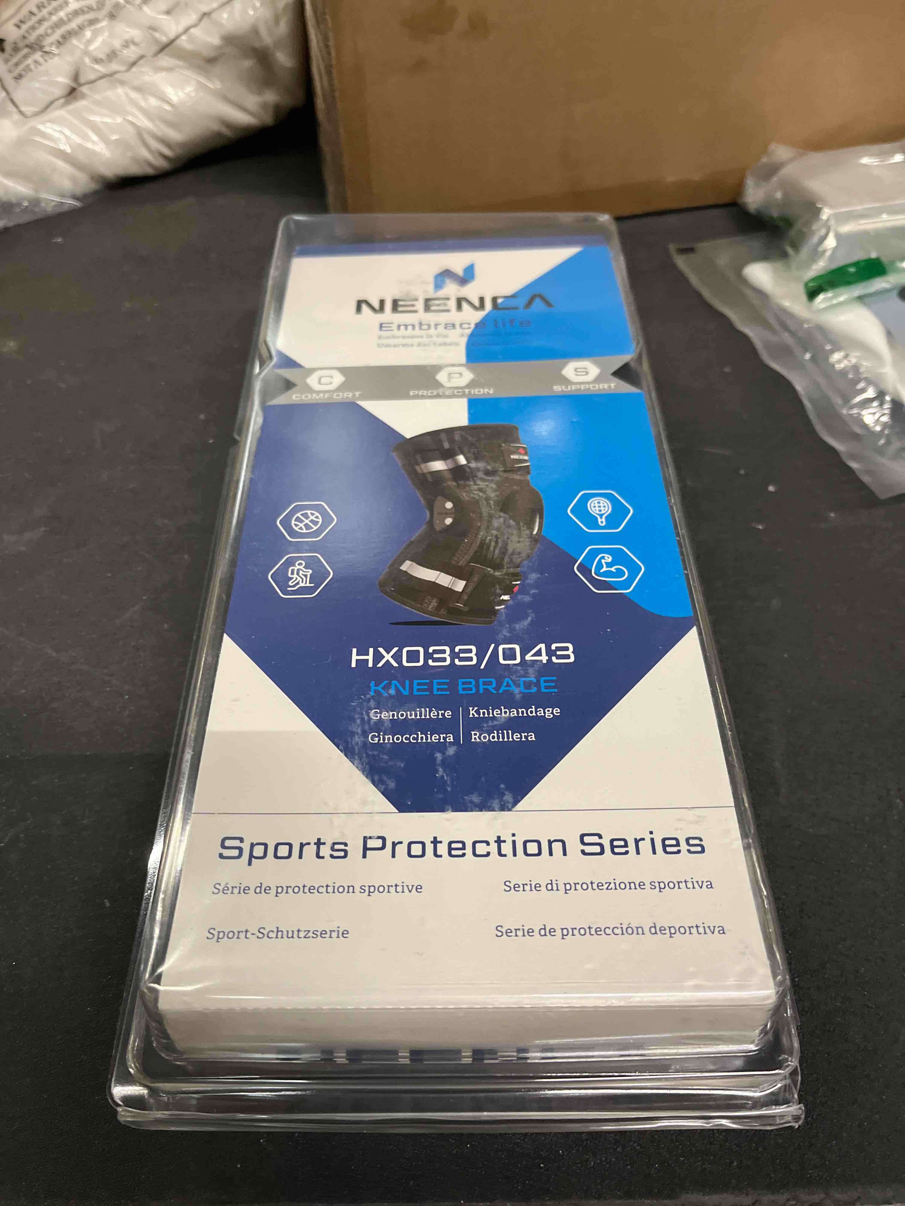 Condition photo showing Good Condition for NEENCA Professional Knee Brace for Knee Pain, Hinged Knee Support with Removable Dual Side Stabilizers, Strong Stability for Joint Pain Relief, Arthritis, Meniscus Tear, ACL, PCL, MCL, Runner, Workout XXXX-Large Black-Single