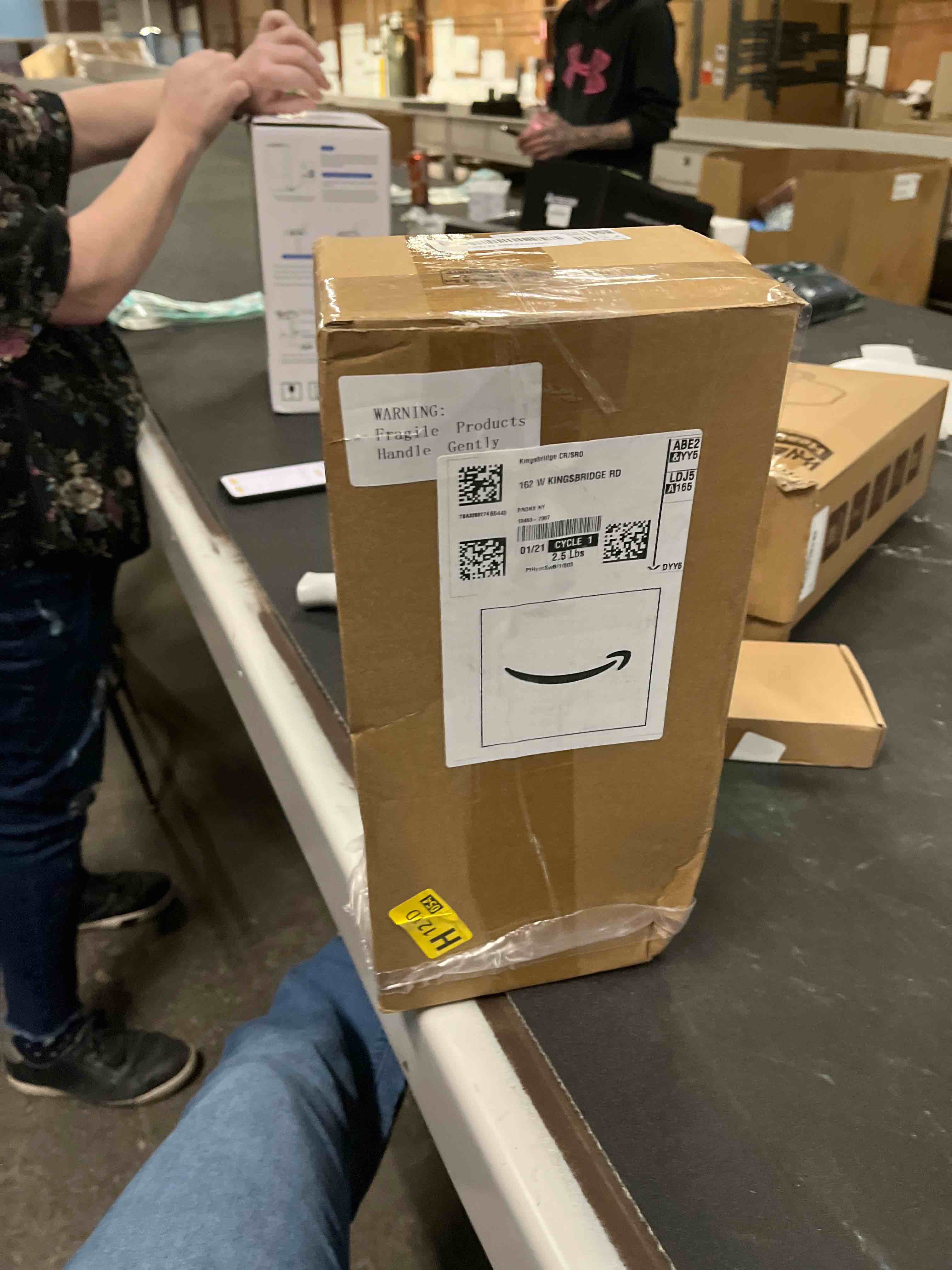 Condition photo showing Good Condition for 1 Set Refrigerator Medicine Lock Box with Keys and Mounting Hardware, Wall Mount Locking Medicine Box Clear Acrylic Wall Cabinet, First Aid Kit for Emergencies Home Use (12 x 6 x 4.5 Inch)