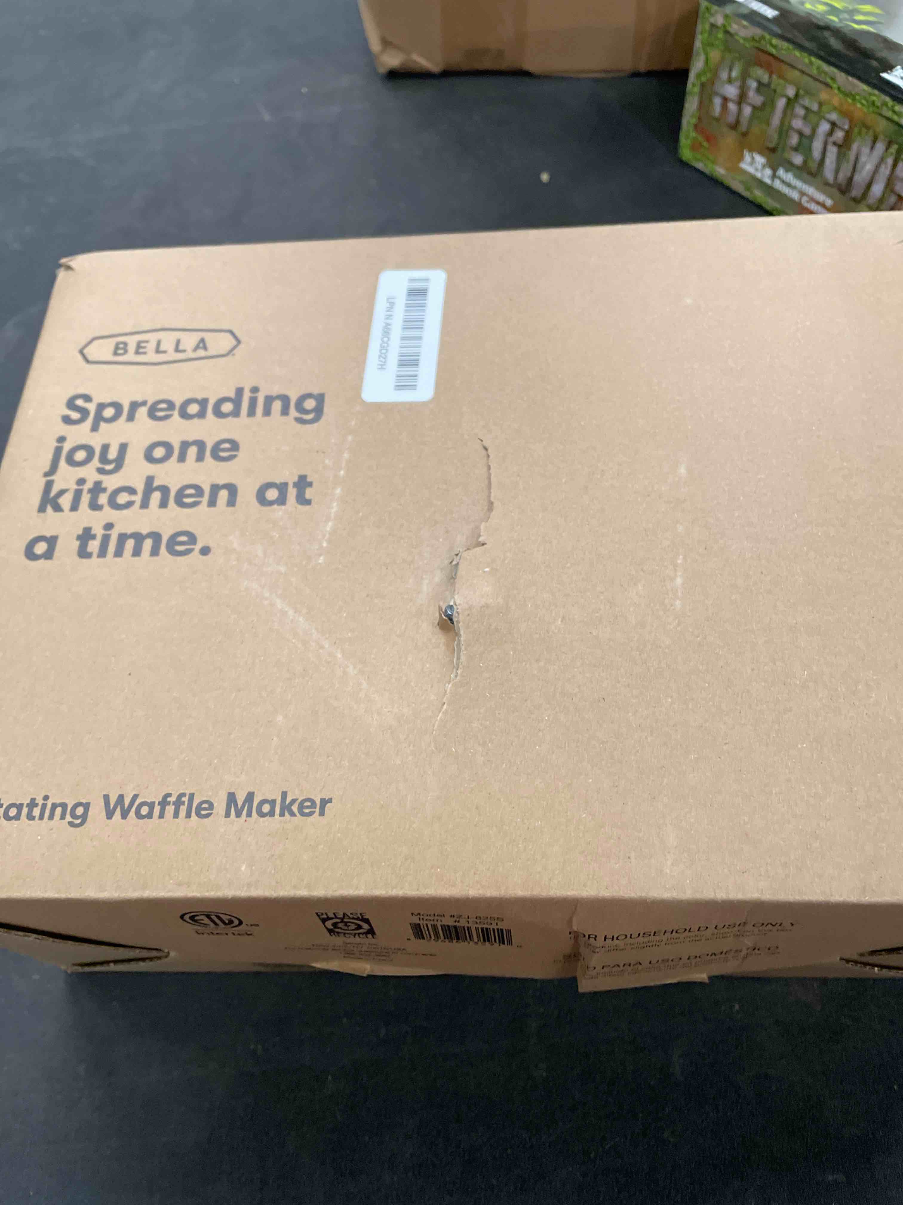 Condition photo showing Good Condition for bella Classic Rotating Belgian Waffle Maker with Nonstick Plates, Removable Drip Tray, Adjustable Browning Control and Cool Touch Handles, Black