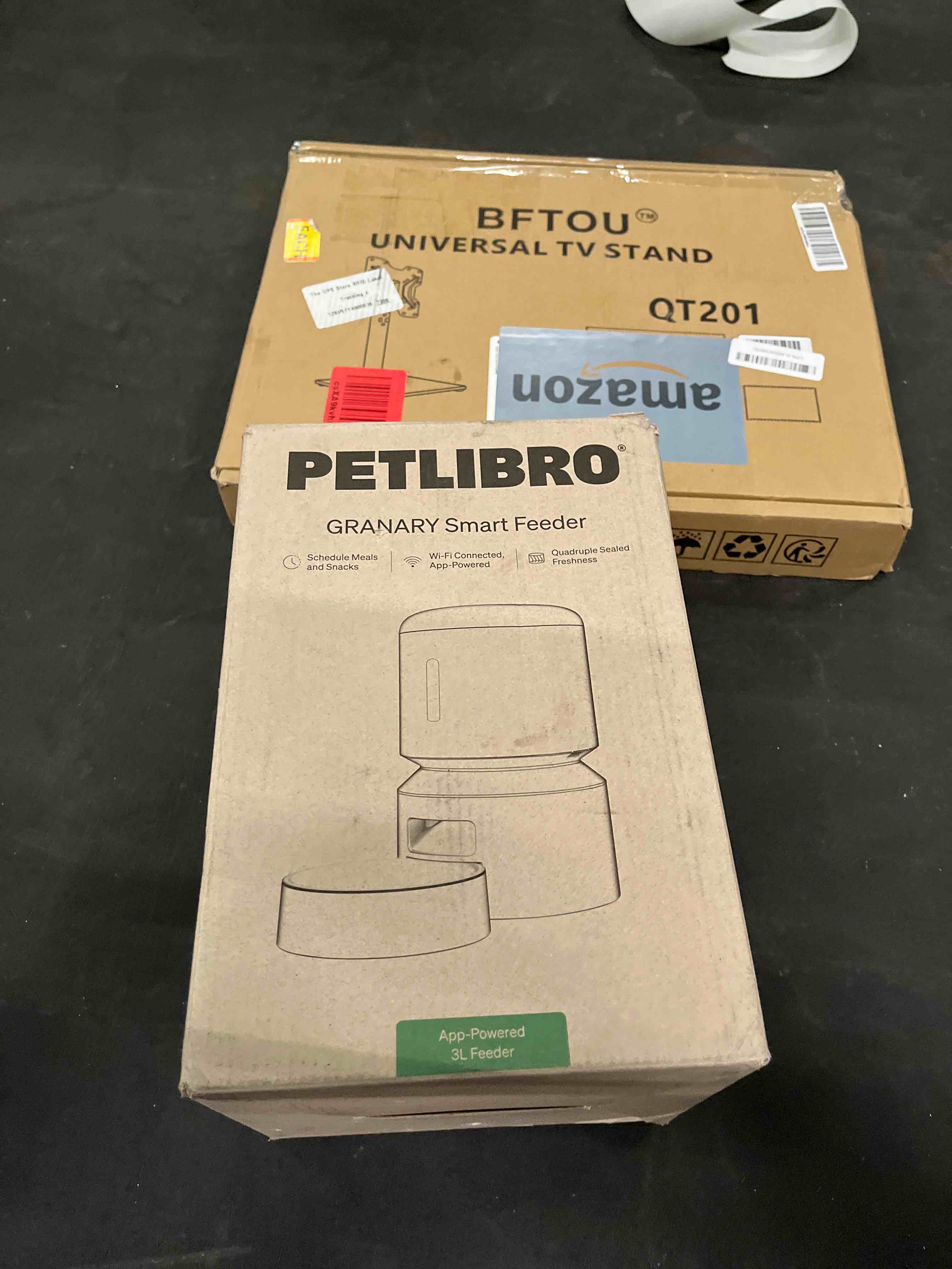 Condition photo showing Good Condition for PETLIBRO Automatic Cat Feeder, 5G WiFi Automatic Pet Feeder with Freshness Preservation, 3L Timed Cat Feeders for Dry Food, Up to 48 Portions 10 Meals Per Day, Granary Pet Feeder for Cat/Dog, White White 3L-with WiFi