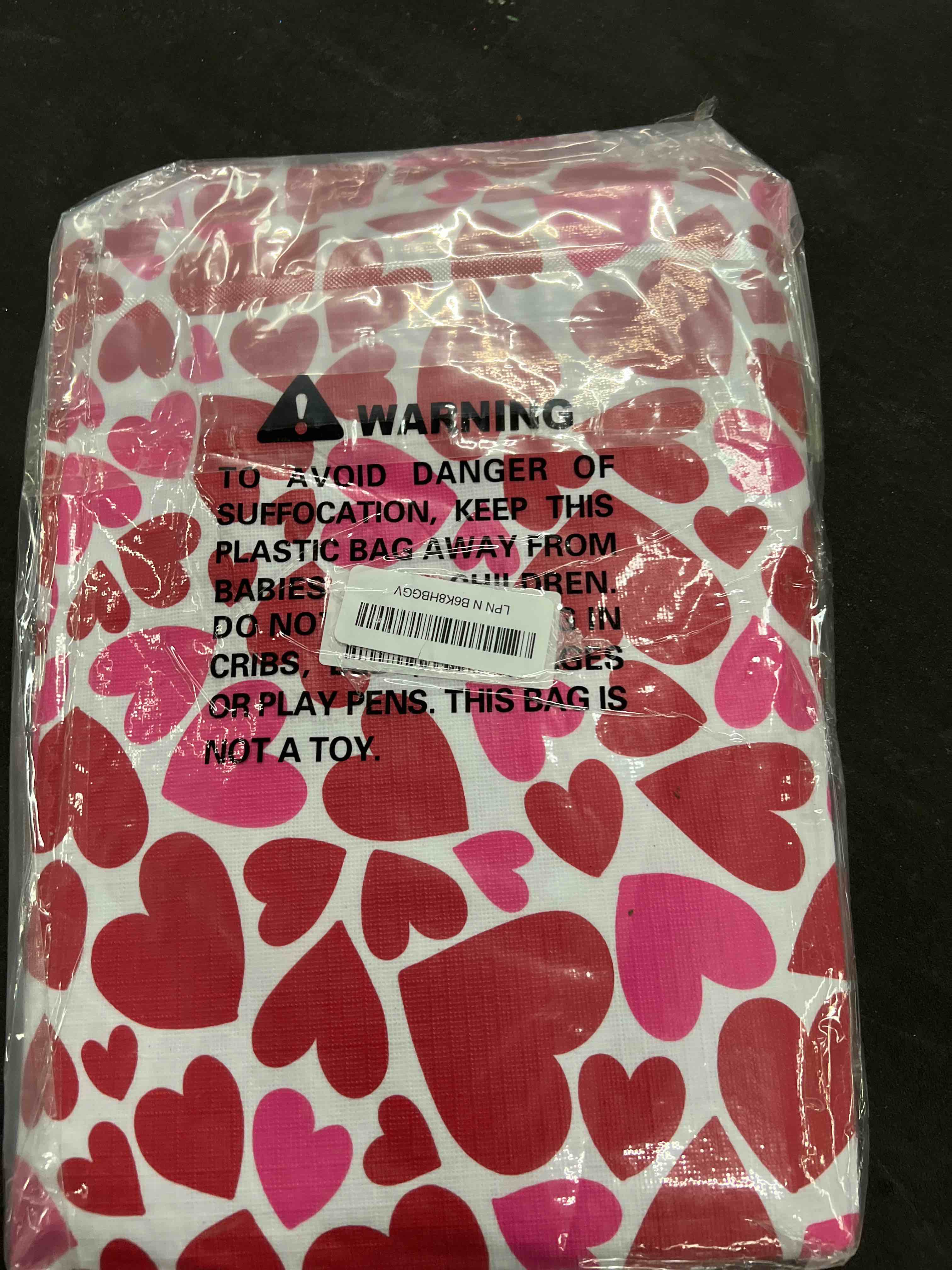 Condition photo showing Good Condition for Fitable Rectangle Table Cloth for Valentine’s Day - 60x102 Inch Waterproof Red/Pink Love Heart Pattern Tablecloth Vinyl Wipe Clean Table Cover for Valentines Dinner, Kitchen, Wedding Party Red/Pink 102" x 60" (Rectangular)