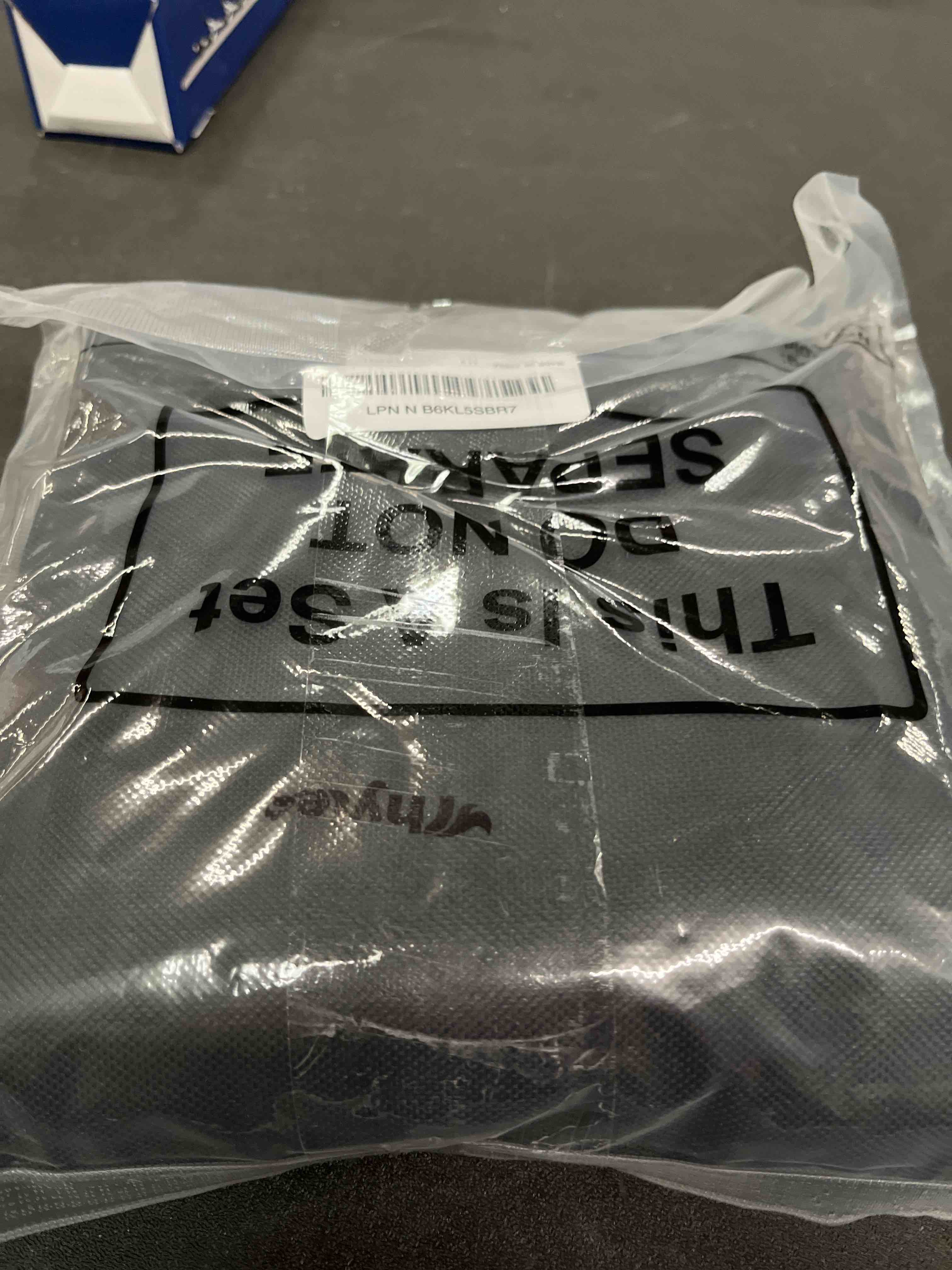 Condition photo showing Good Condition for Thyle Dog Crate Divider Panel, Black Thick Dog Kennel Divider with Ties, Puppy Accessories for Puppy Training(24" H X 22.5" W for 36" Crate)