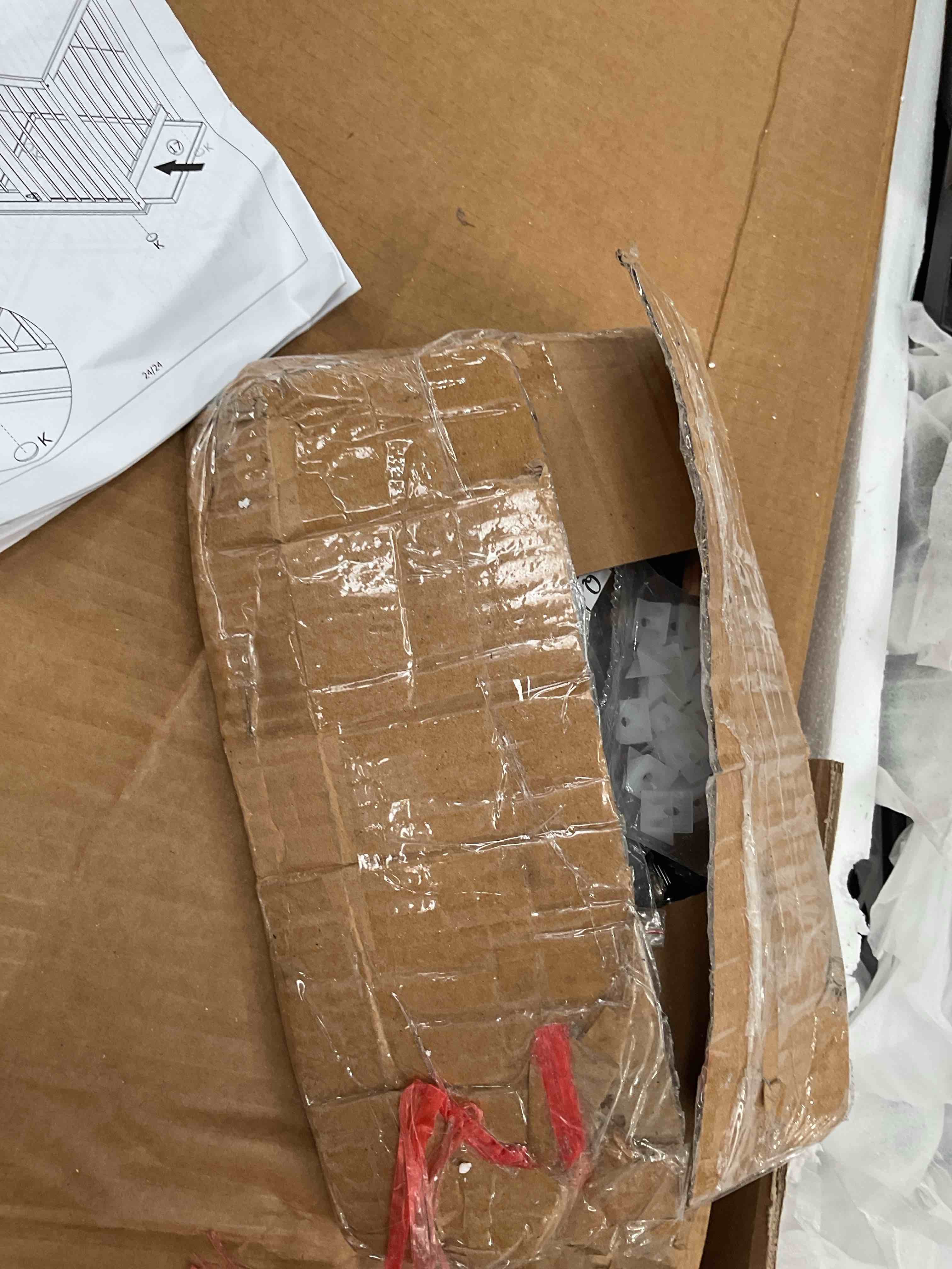 Condition photo showing Good Condition for wood crate dog kennel 