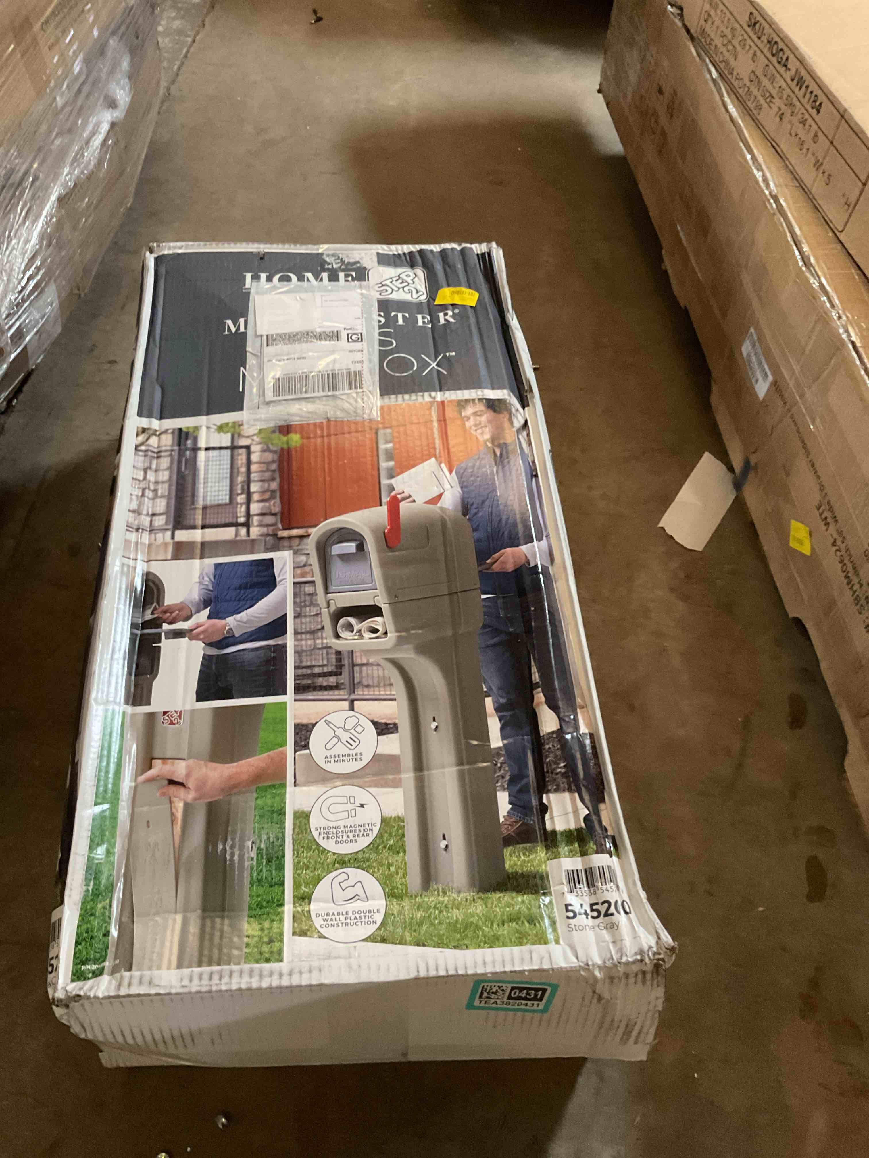 Condition photo showing Good Condition for Step2 MailMaster Plus Post Mounted Mailbox