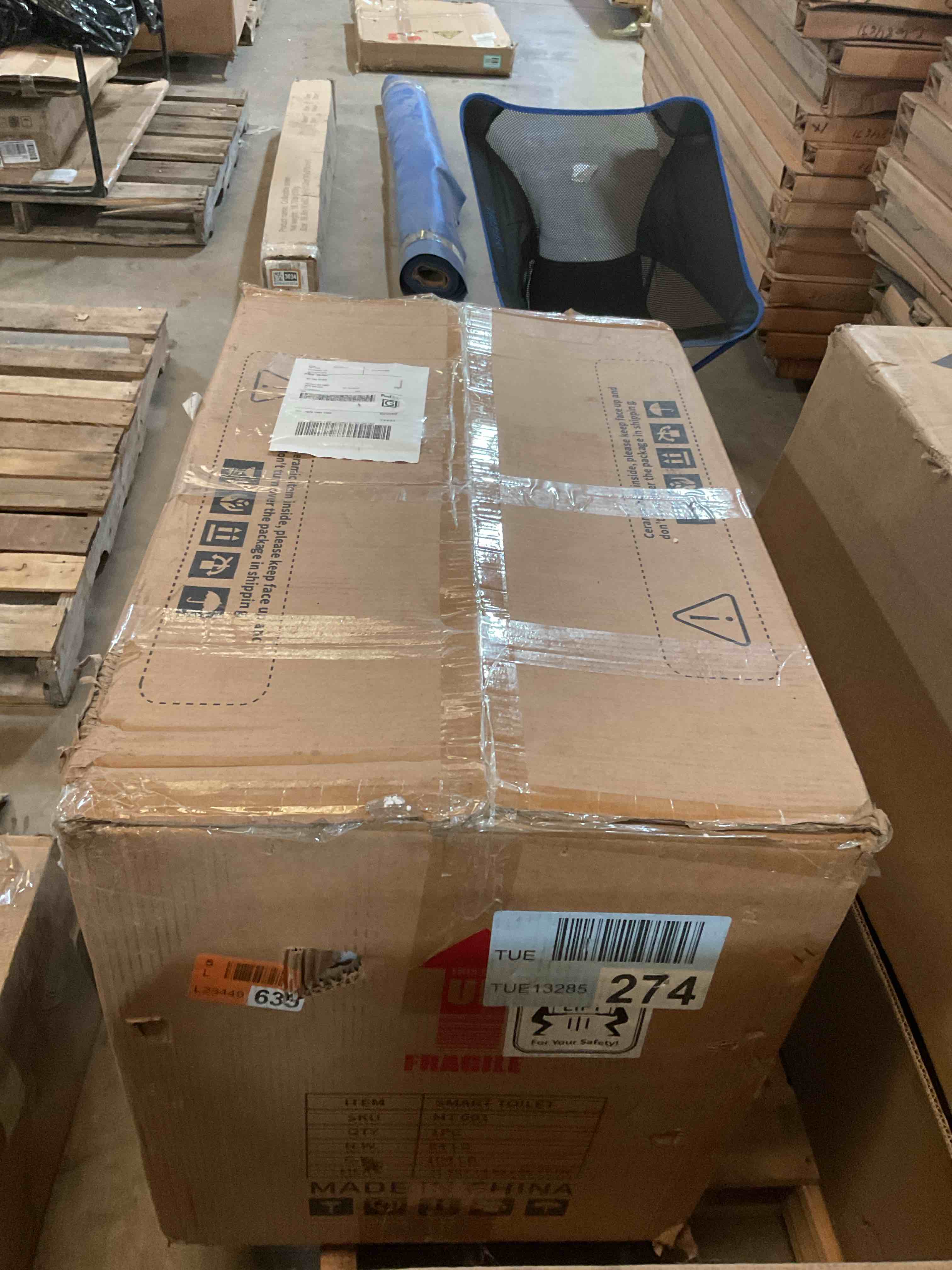 Condition photo showing Good Condition for BCANHOME Smart Toilet with Advance Bidet And Auto Open Lid, Soft-closing Heat Seat, Tankless Auto Flush, Massage Clean, Warm Wash/Dryer, Remote Control