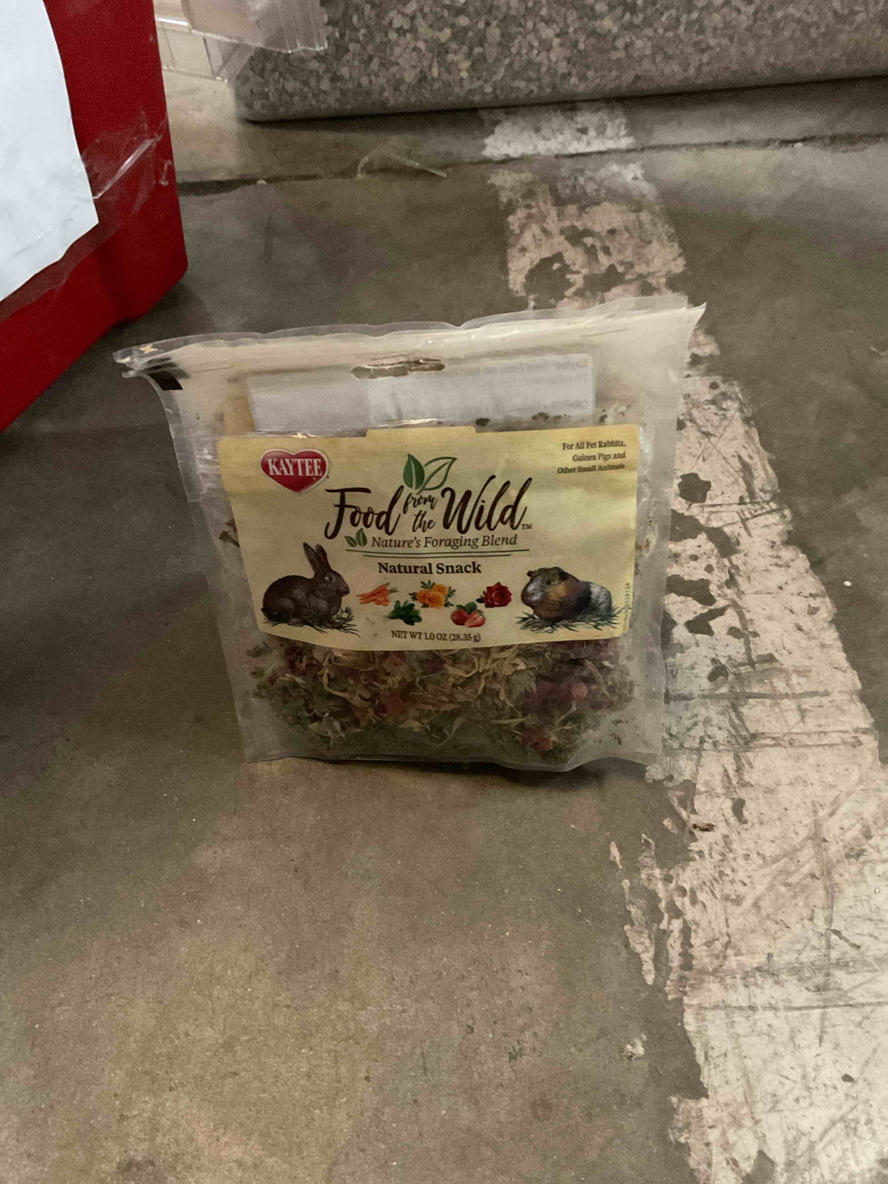 Condition photo showing Good Condition for kaytee food for the wild 