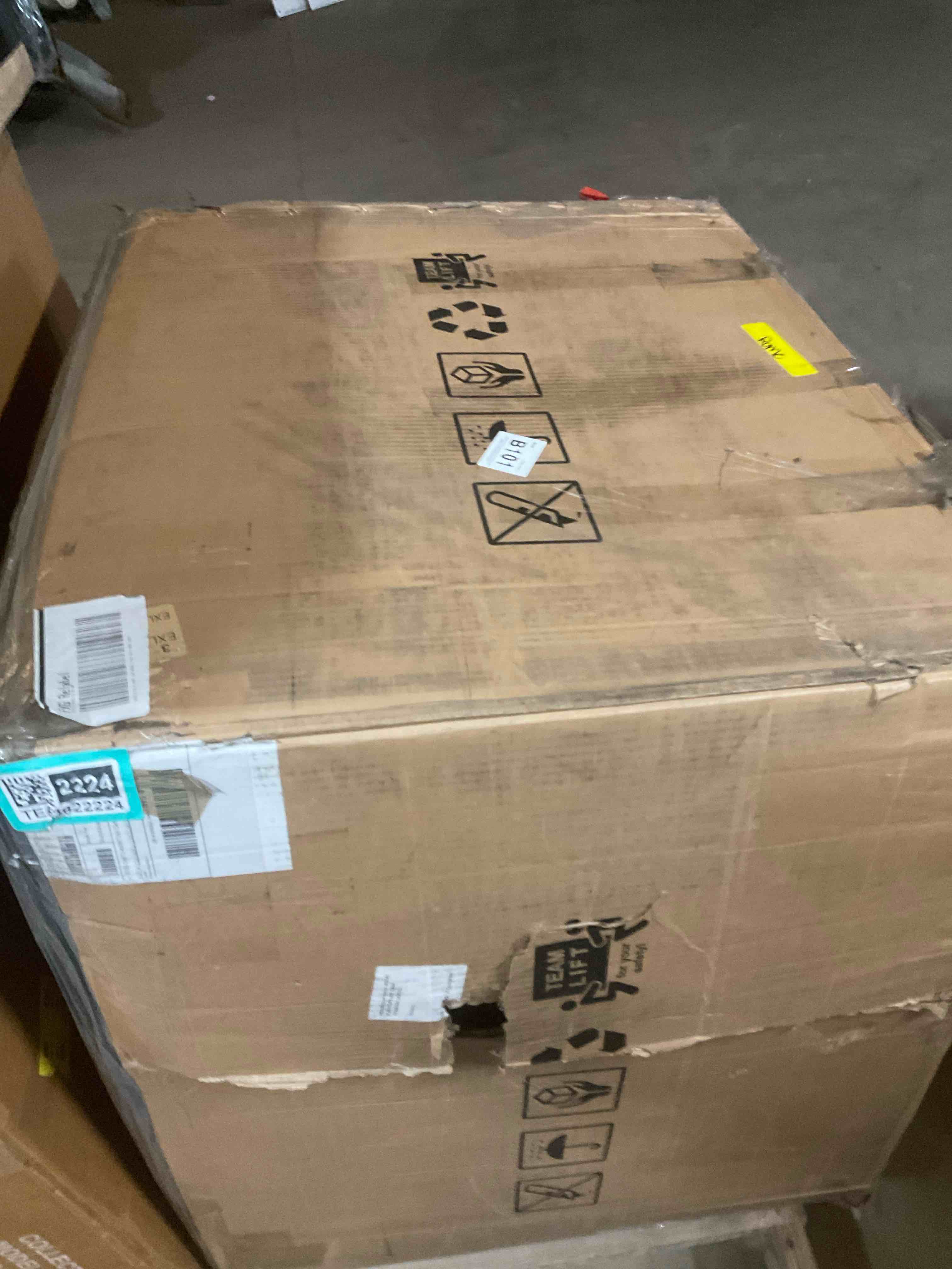 Condition photo showing Good Condition for leena genuine leather power recliner