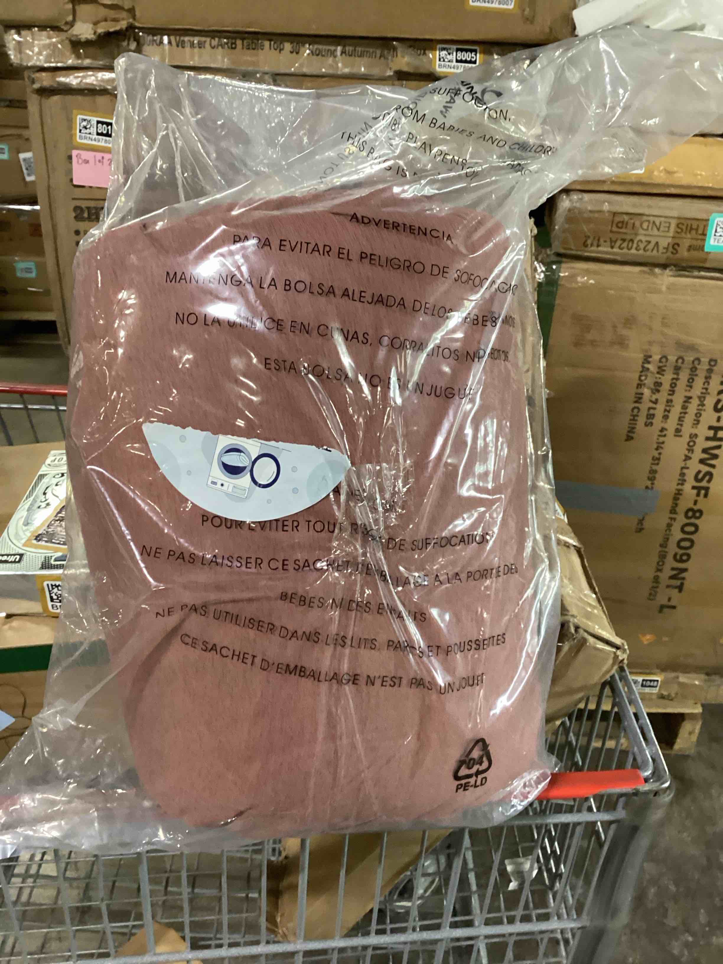 Condition photo showing Good Condition for queen comforter 