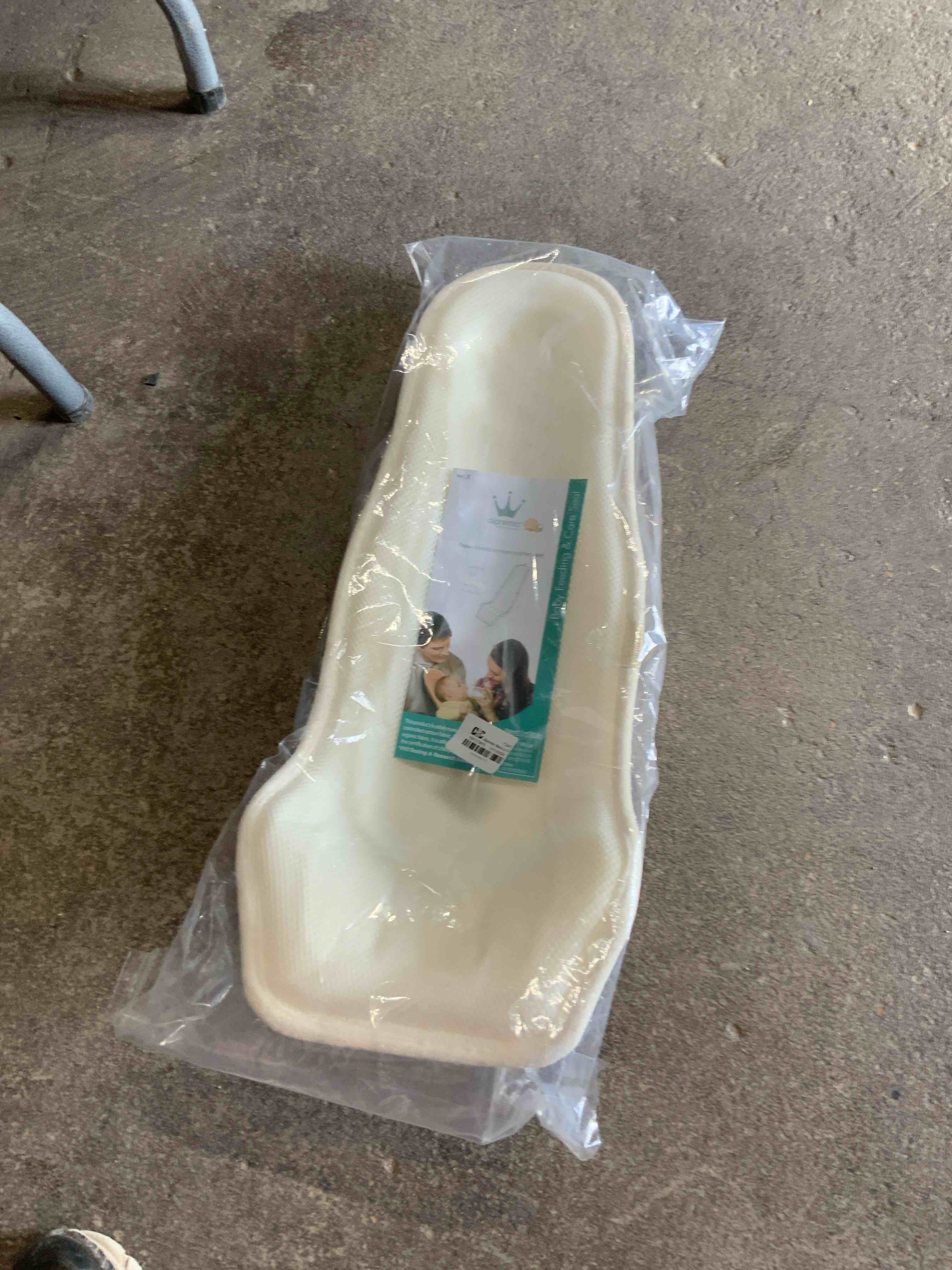 Condition photo showing Good Condition for alpremio baby feeding and care seat