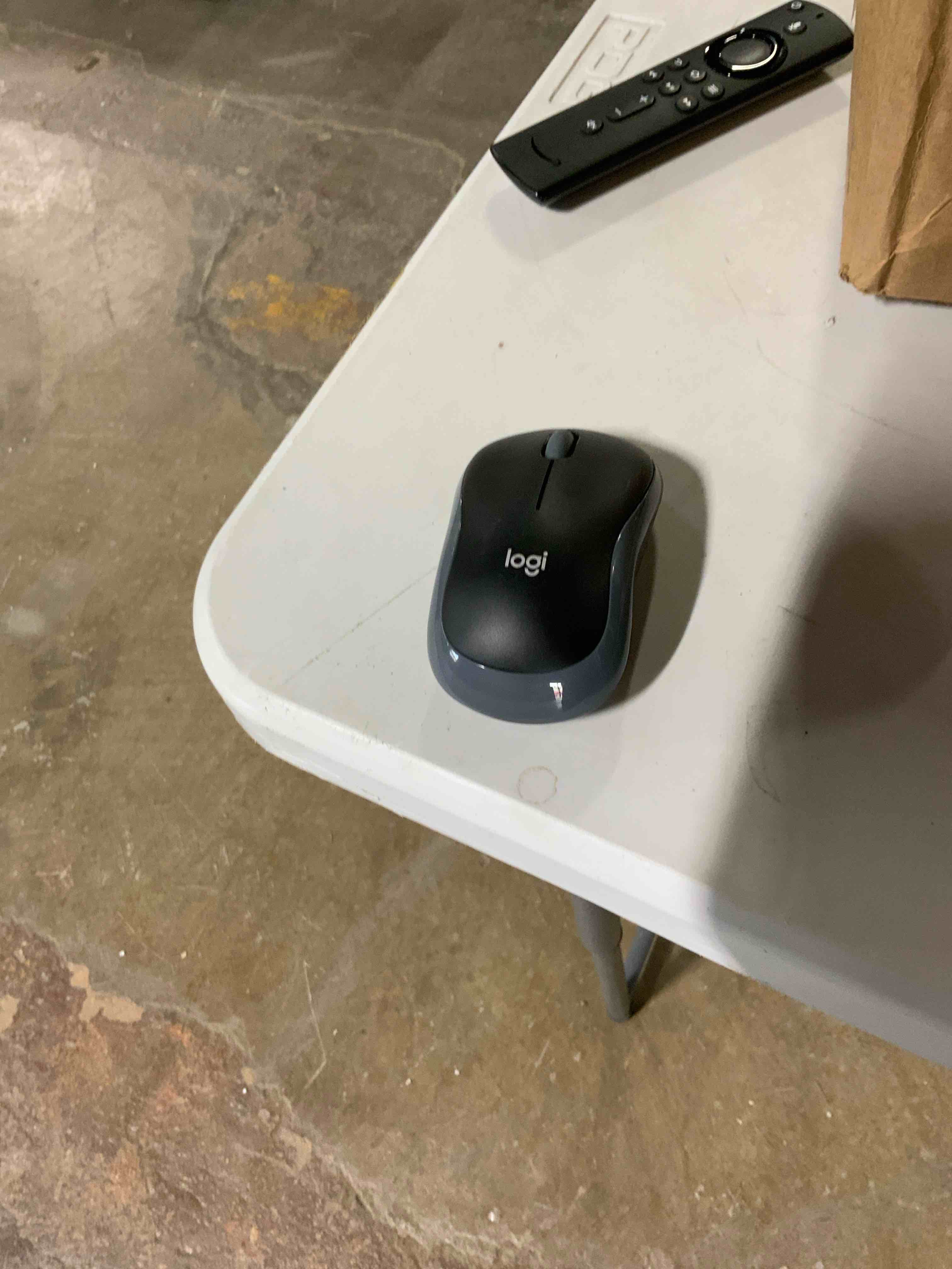 Condition photo showing Good Condition for logi silent wireless mouse
