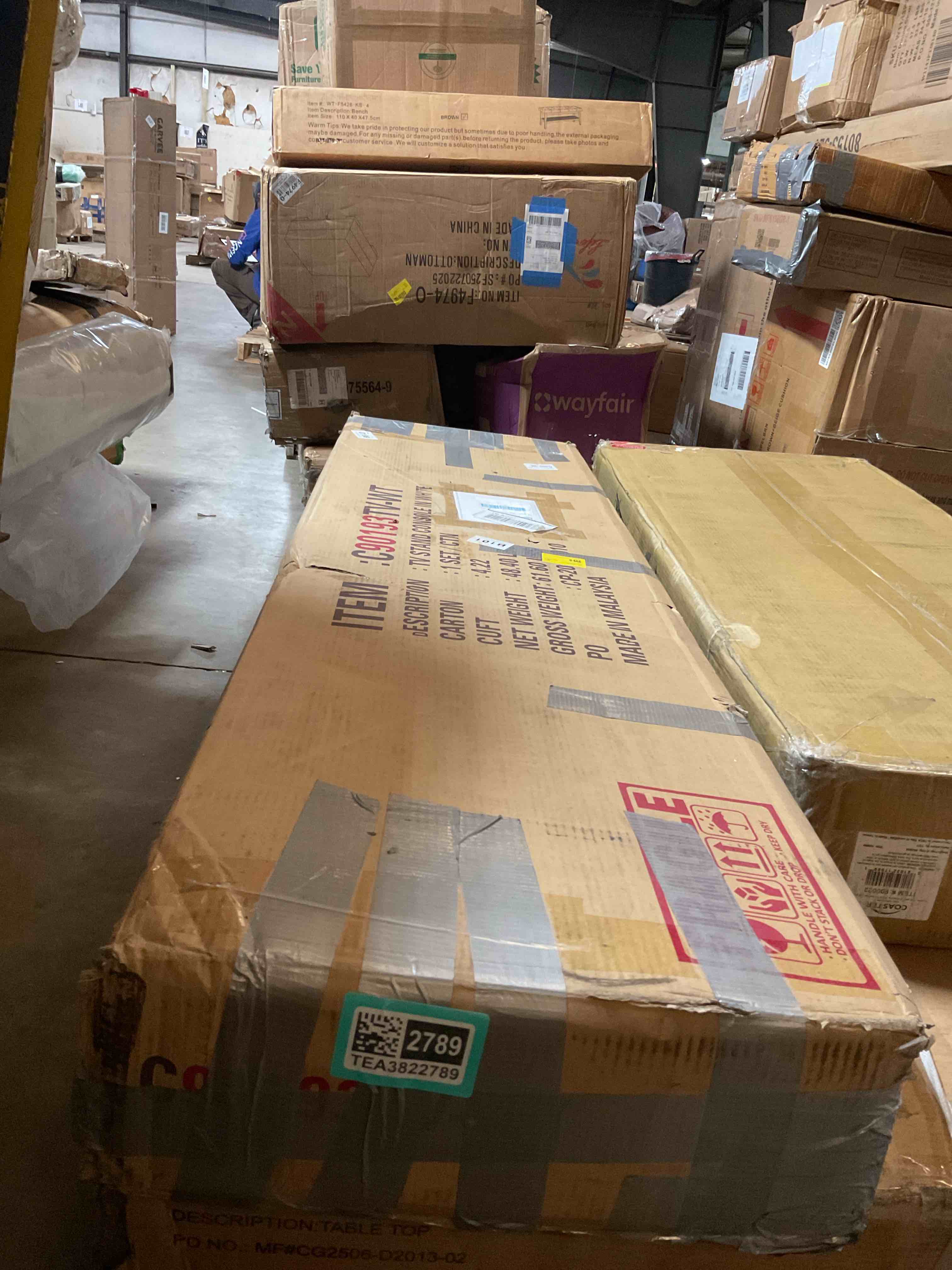 Condition photo showing Good Condition for  c90193 tv-wt tv-stand 