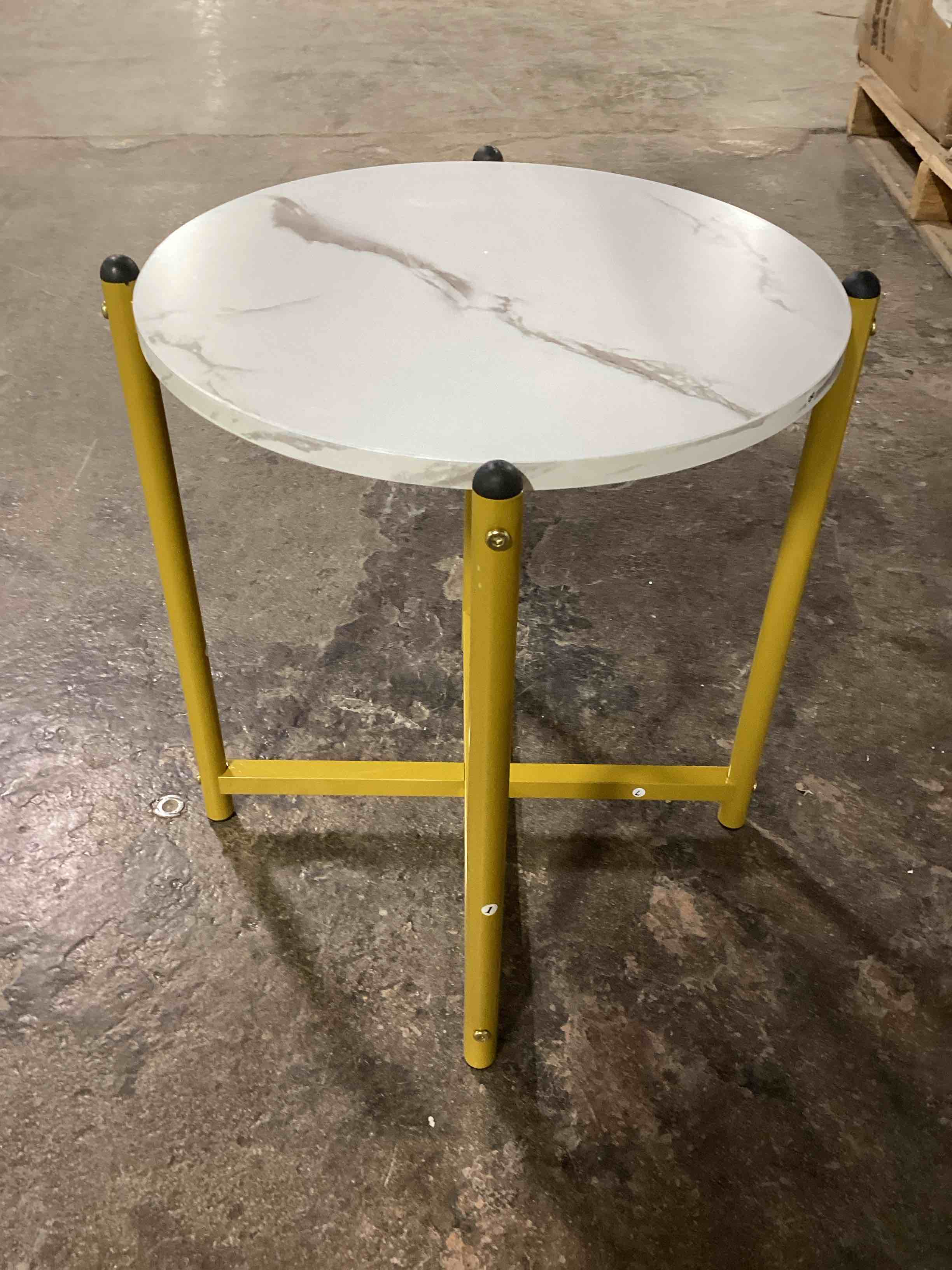Condition photo showing Good Condition for accent drink table
