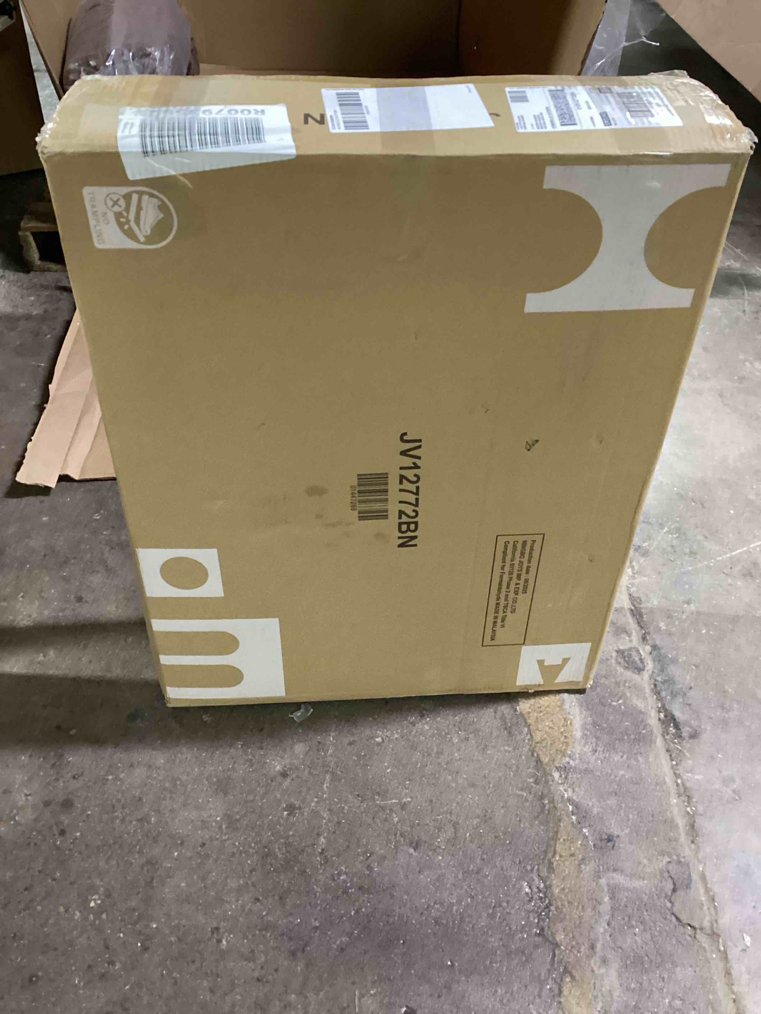 https://s3.amazonaws.com/lotting-images-prod/RustDustWanderlust/TEA3822877_1777324847885.jpeg