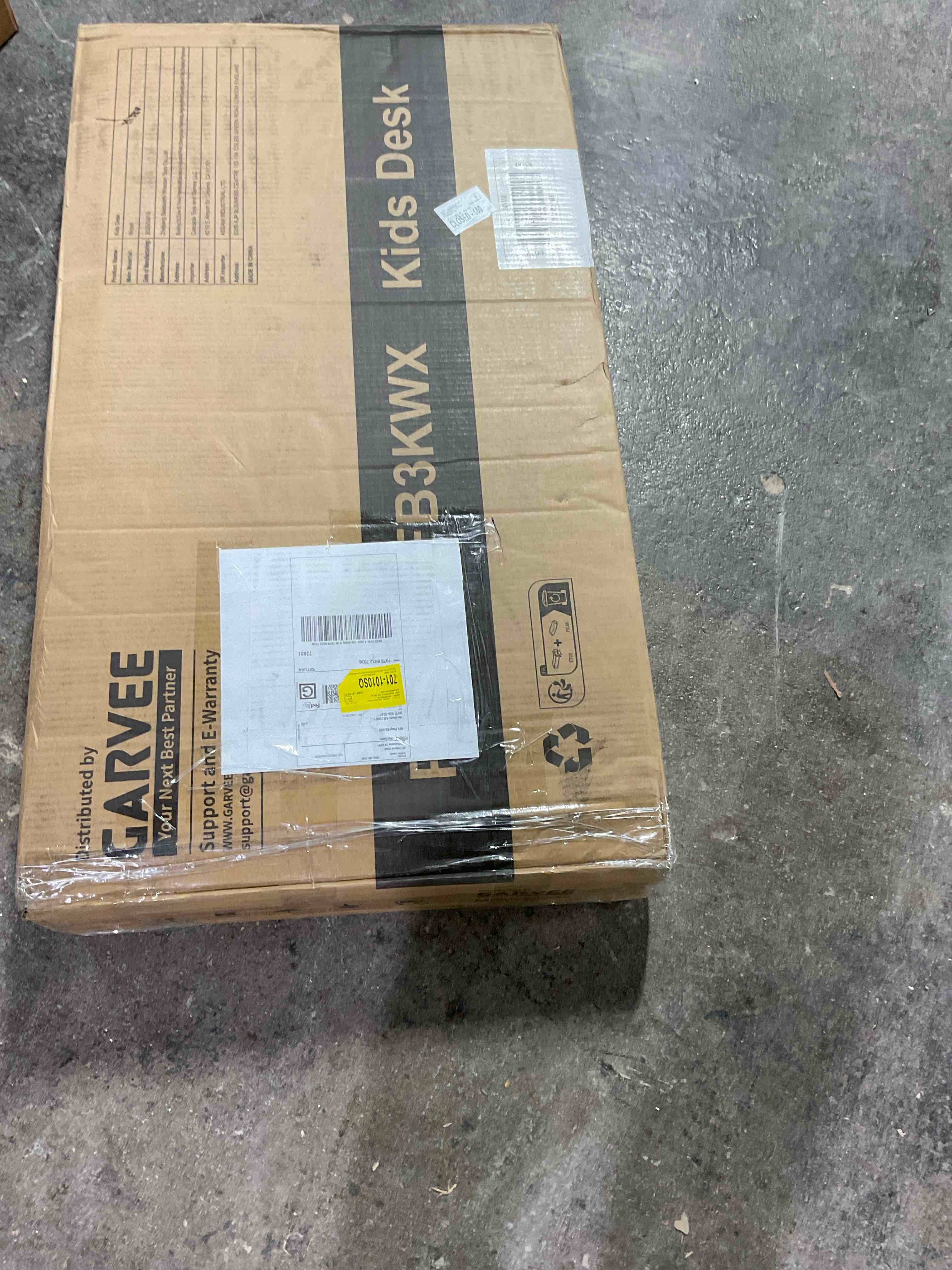 Condition photo showing Good Condition for Garvee Kids Desk