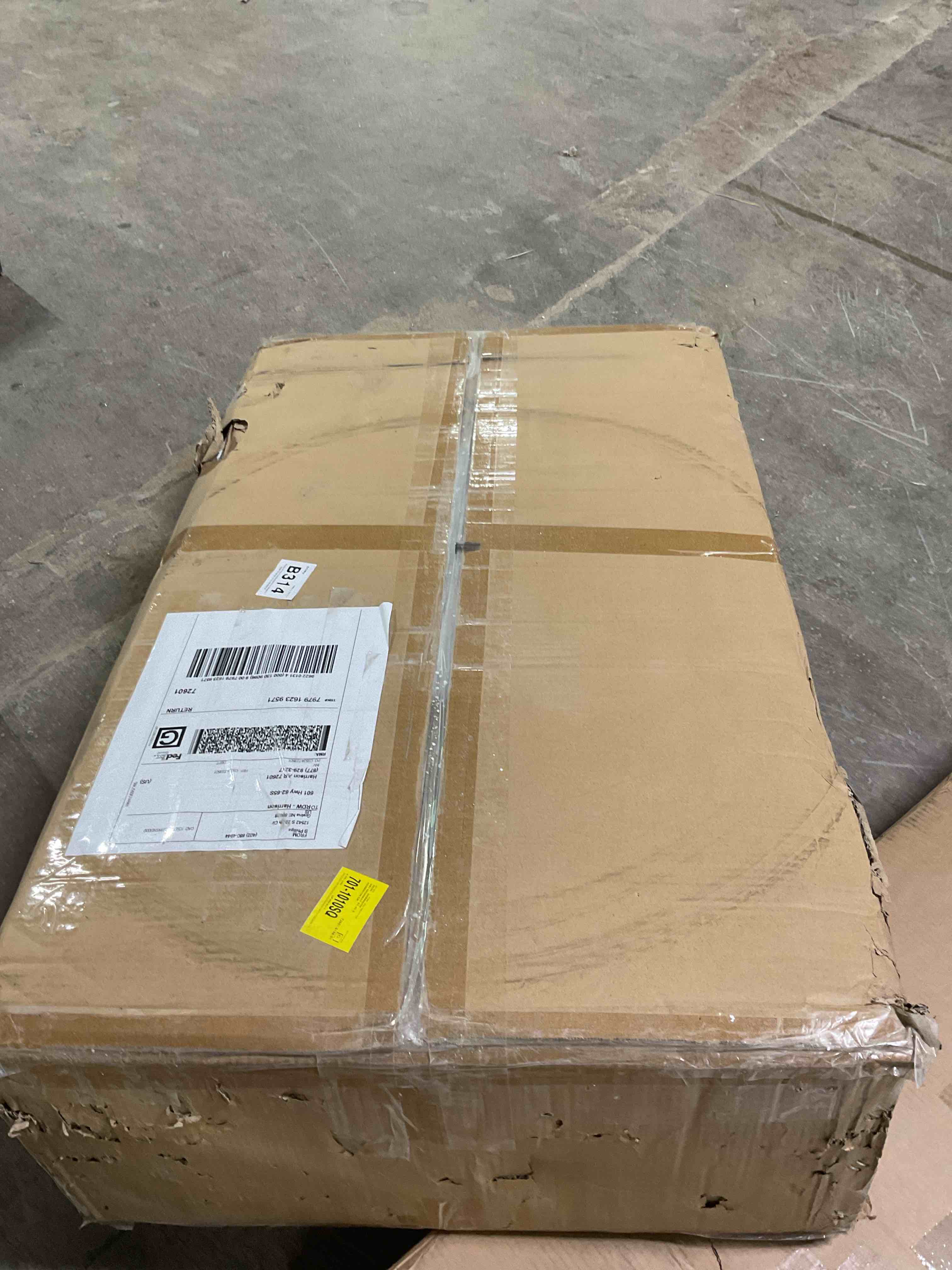 Condition photo showing Good Condition for Natsha 36" Natural Carrara Marble Theiler Bathroom Vanity With Sink