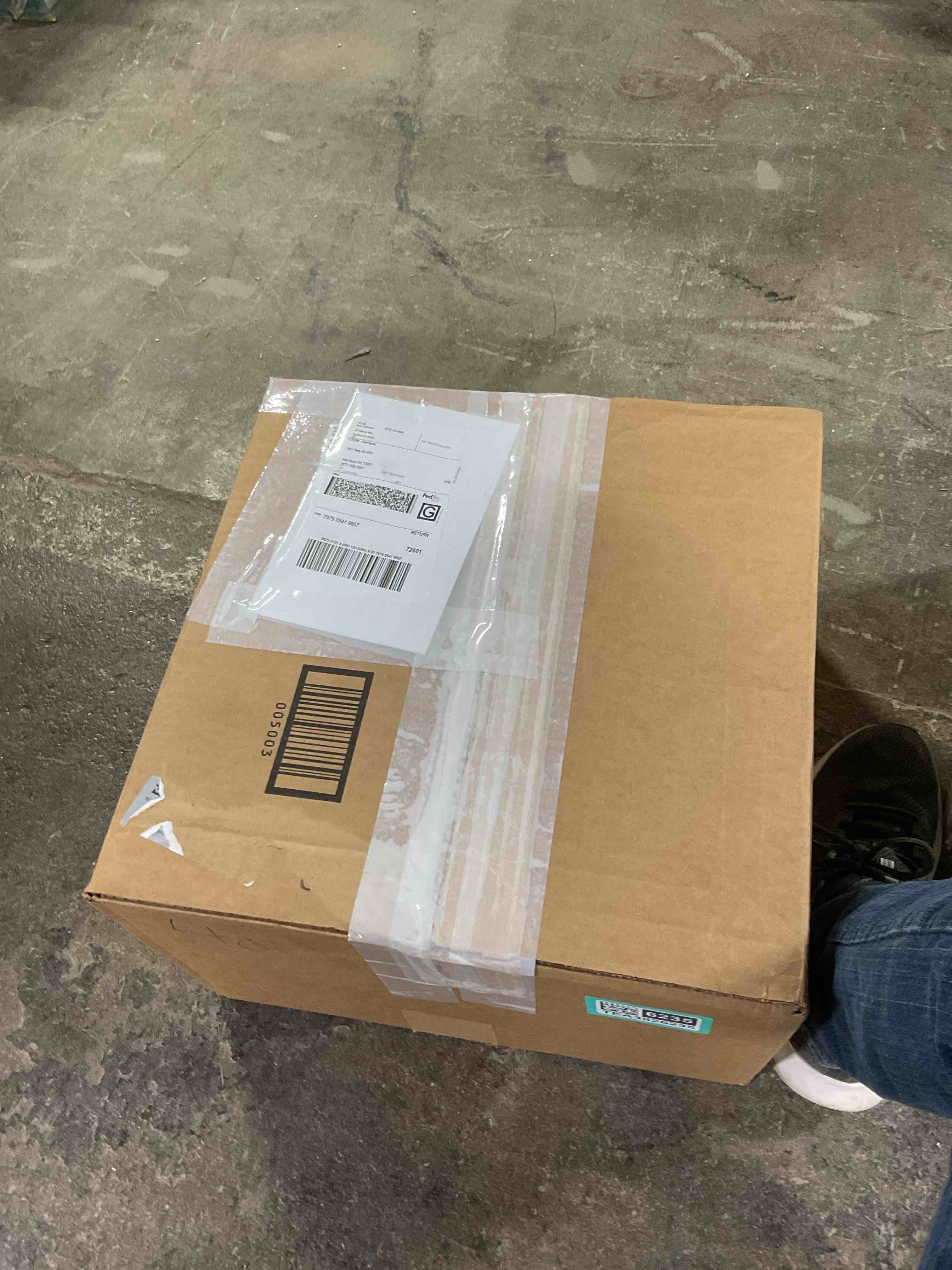 Condition photo showing Good Condition for Colello Natural New Zealand Sheepskin Area Rug