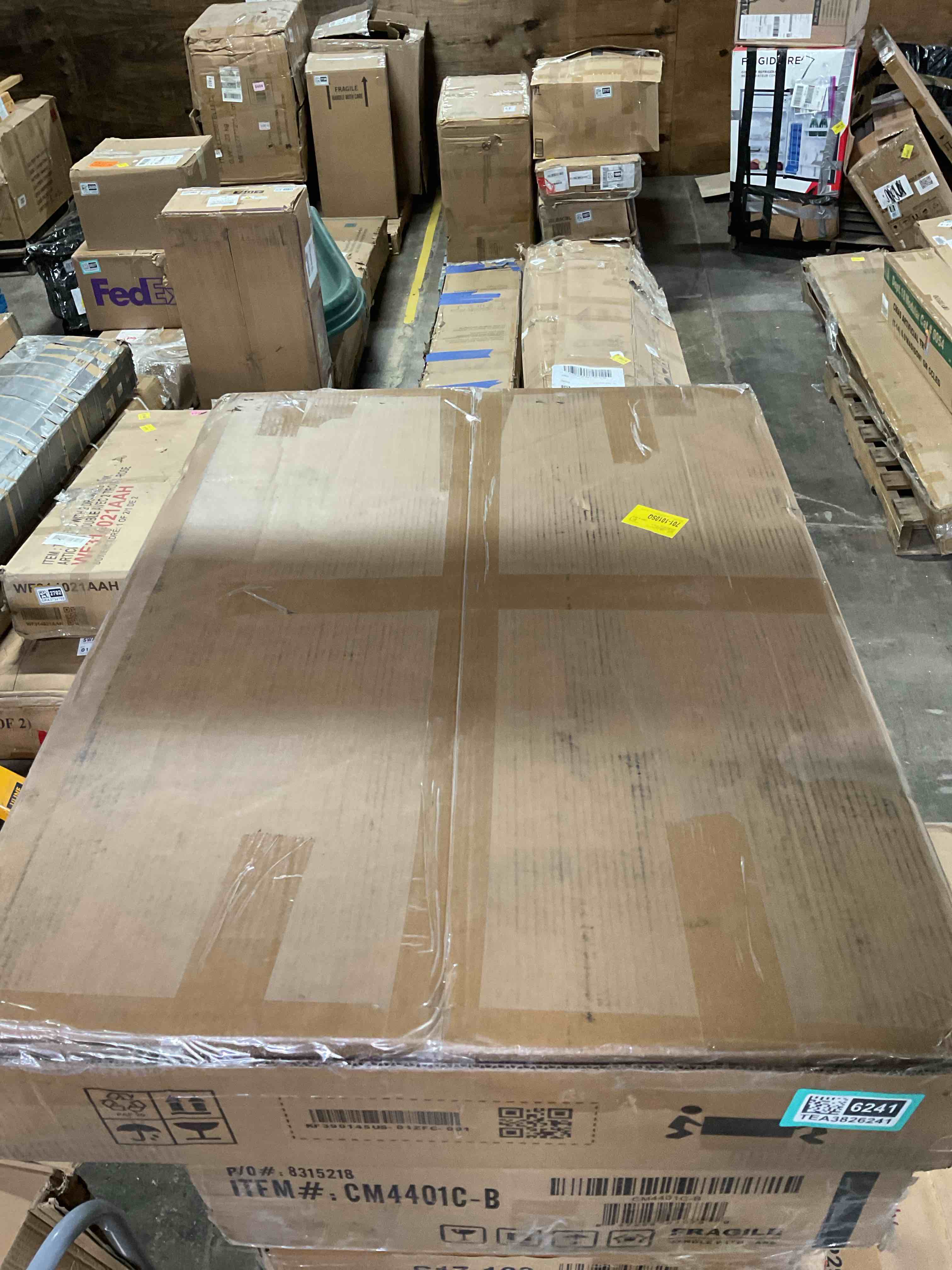 Condition photo showing Good Condition for Large Solid Pine Wood Dog Crate With Stainless Steel Latch And Ventilation