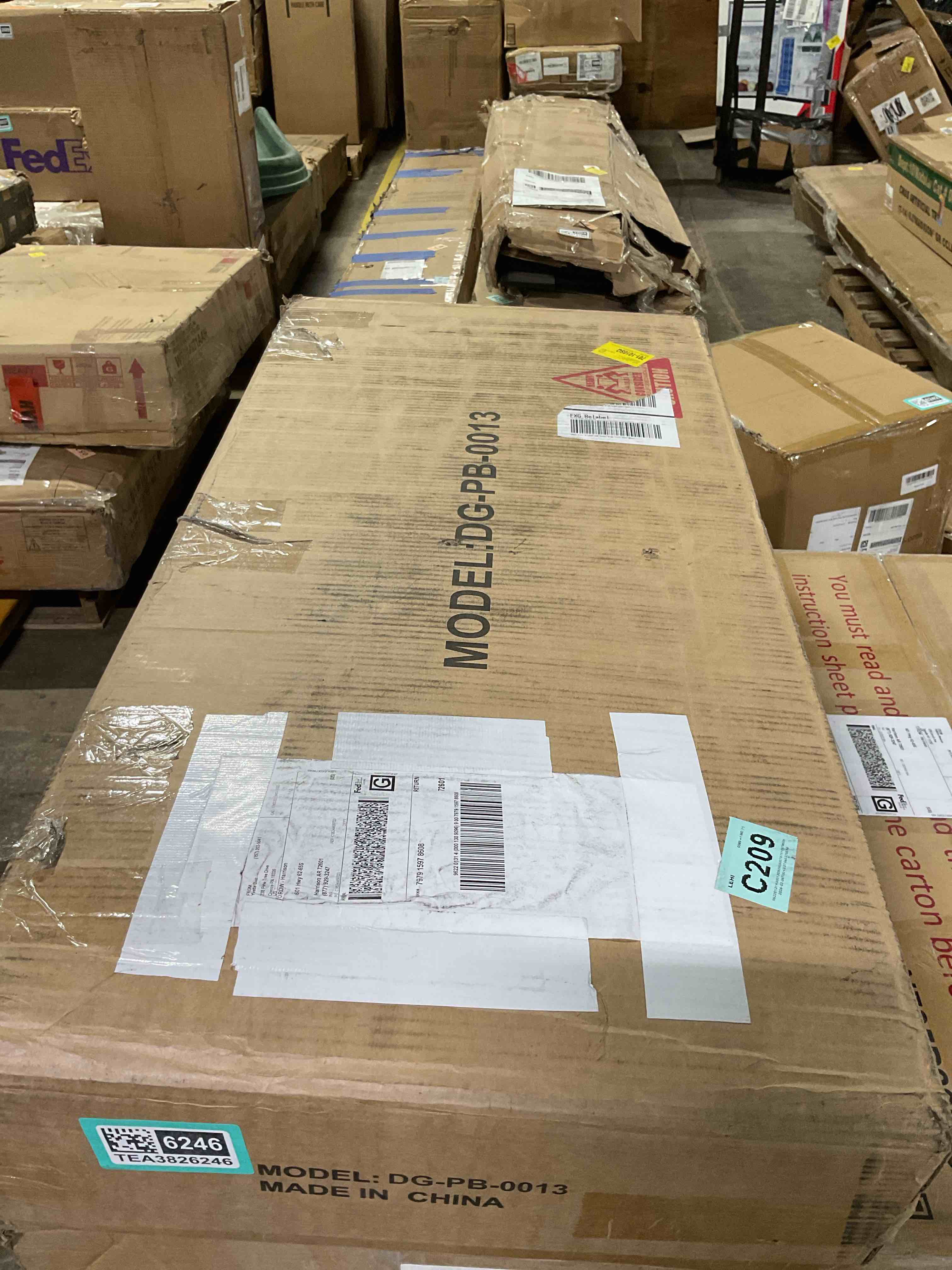 Condition photo showing Good Condition for 29.5” W 3 - Drawer Dresser