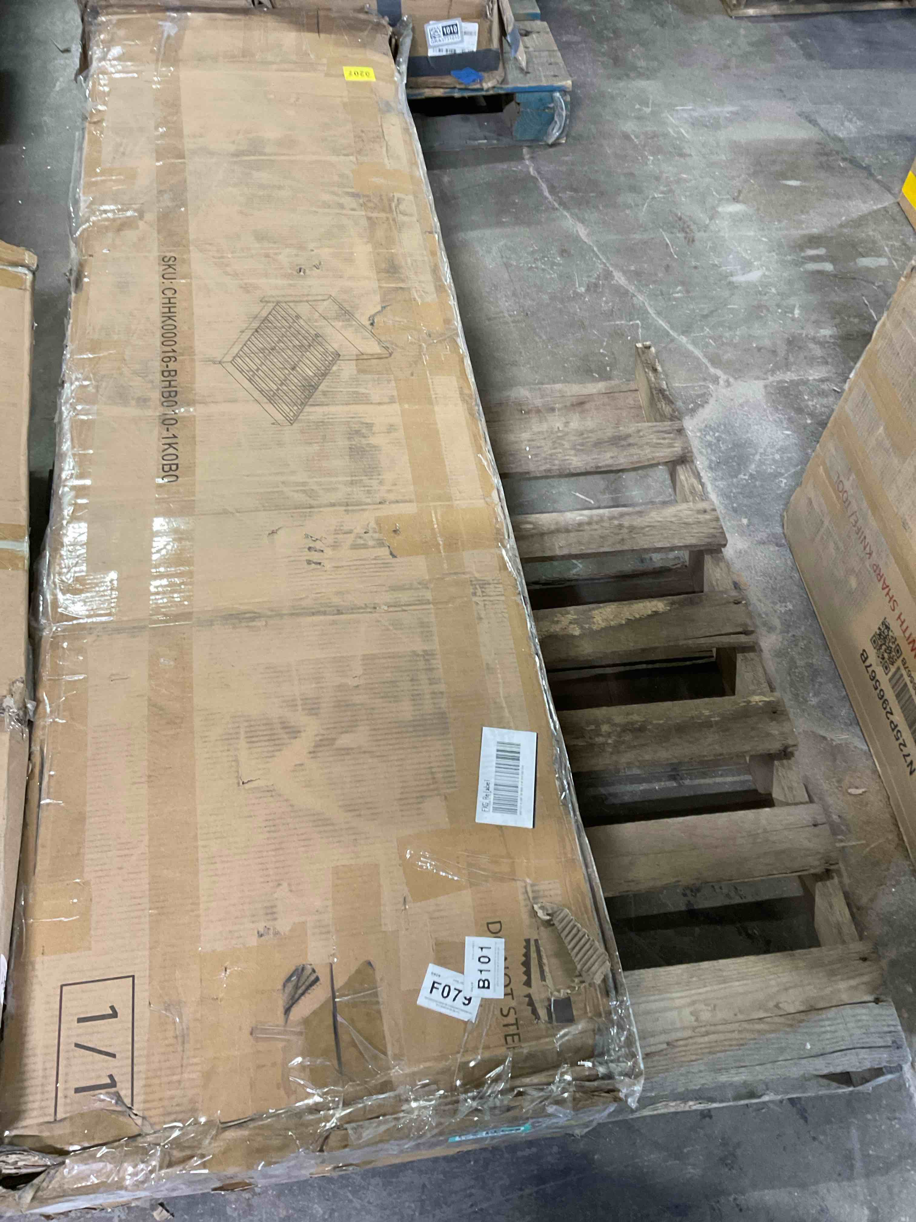 Condition photo showing Good Condition for Juanetta Upholstered Platform Storage Bed With 4 Drawers