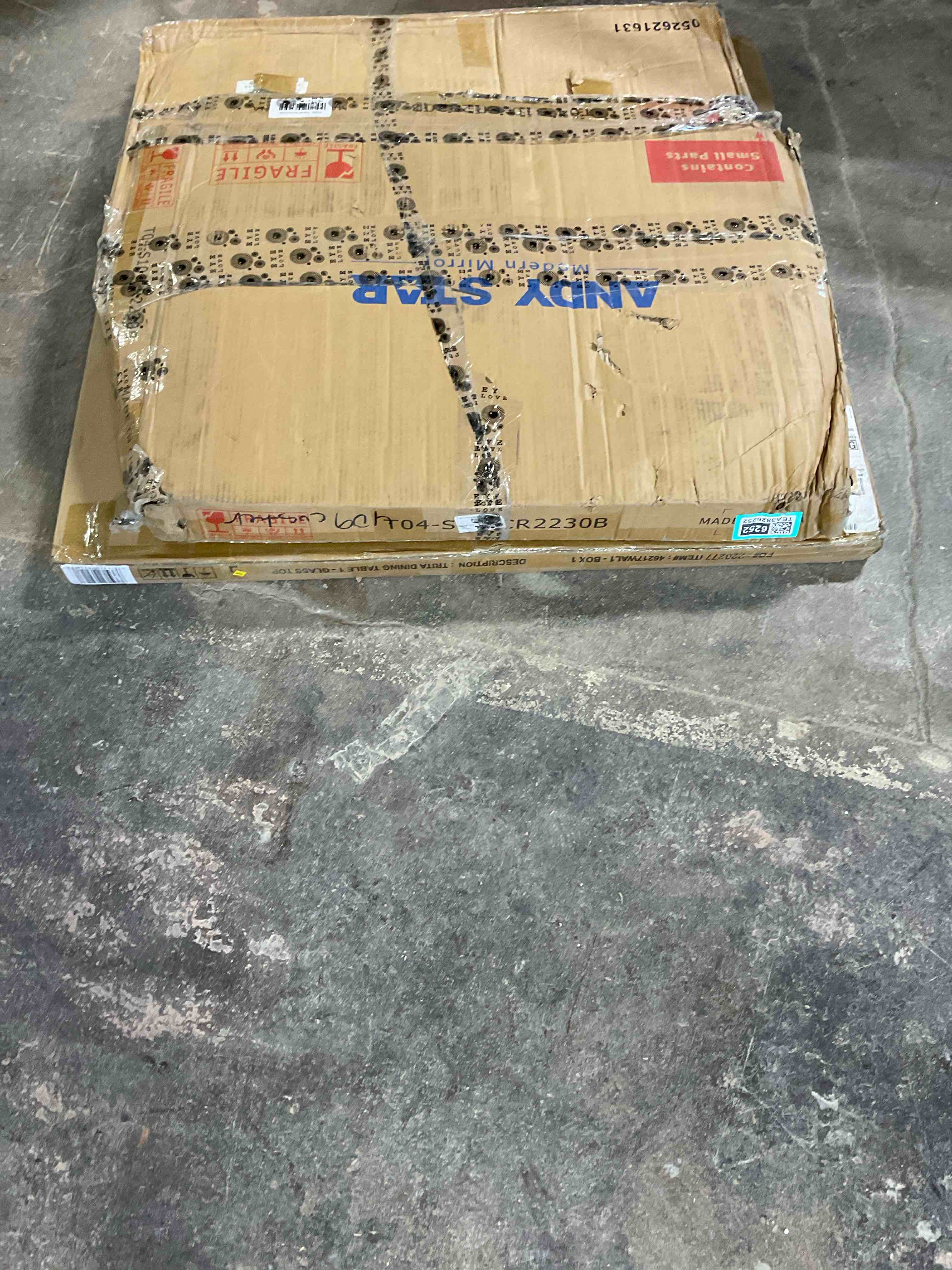 Condition photo showing Good Condition for Orey Dining Table 1