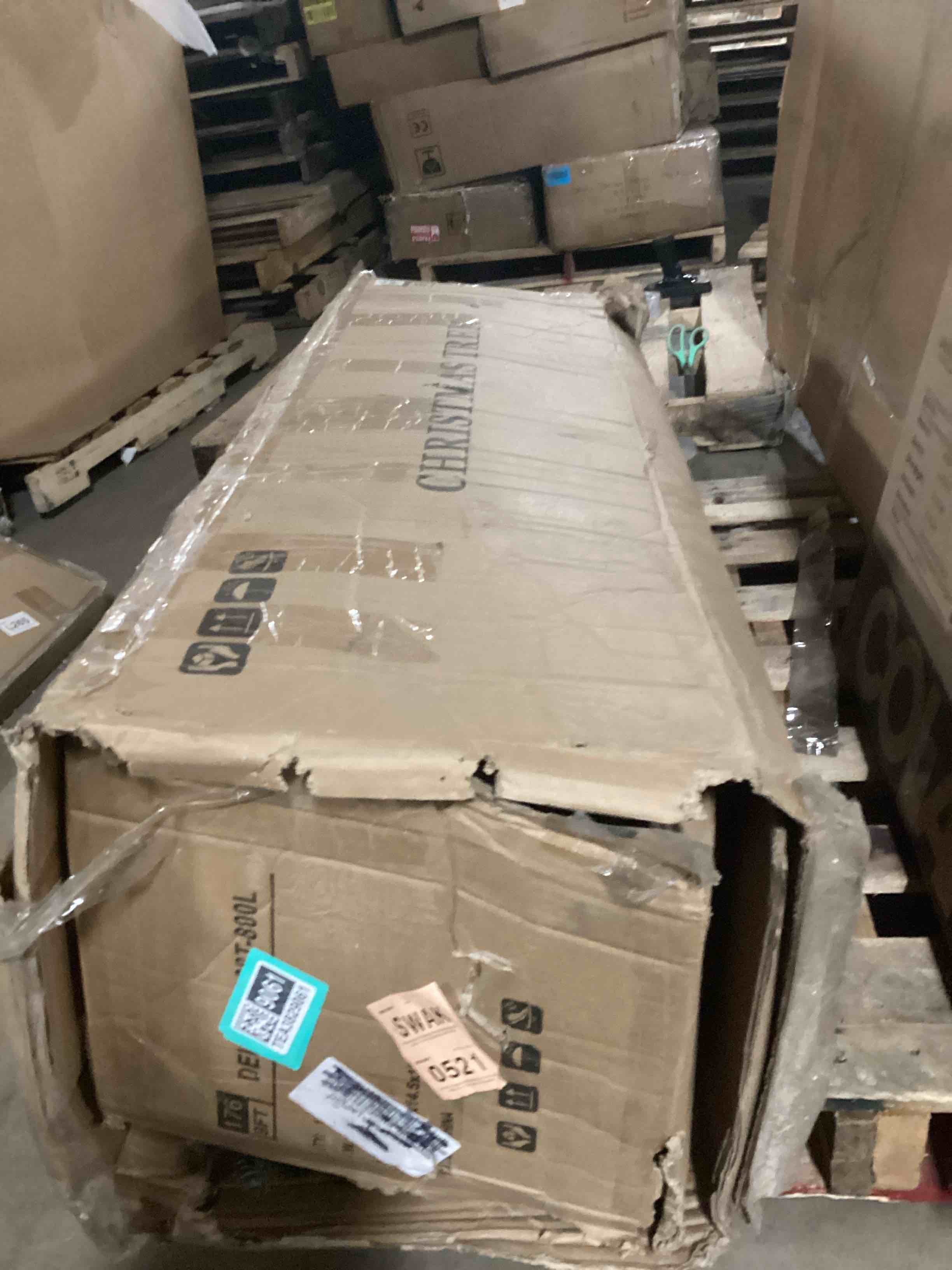 Condition photo showing Good Condition for Pre-Lit Artificial Christmas Tree with Warm White Lights \u0026 PVC/PE Mixed Branch Tips