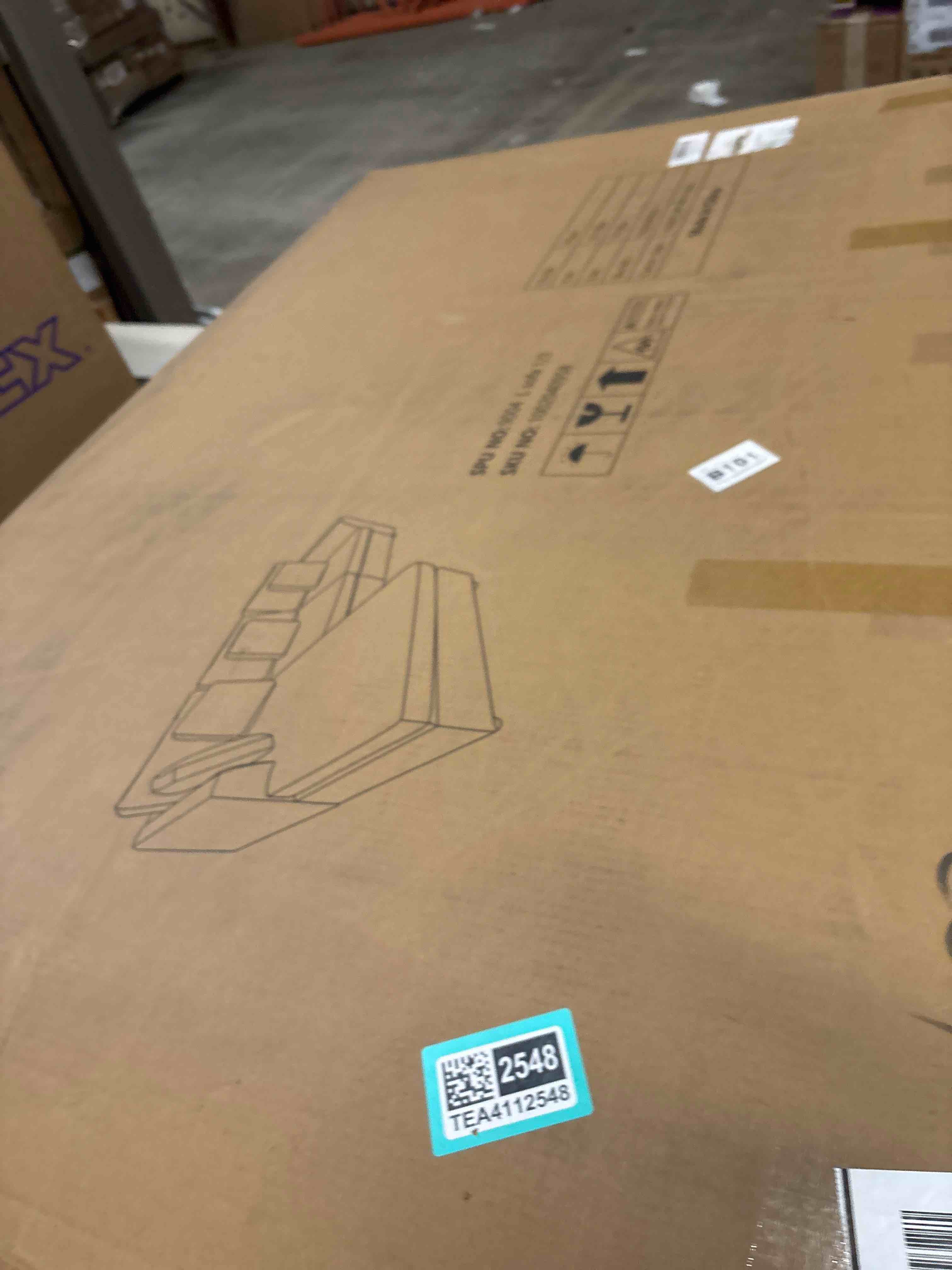 2 Arms, 6 Pillows And Ottoman Base