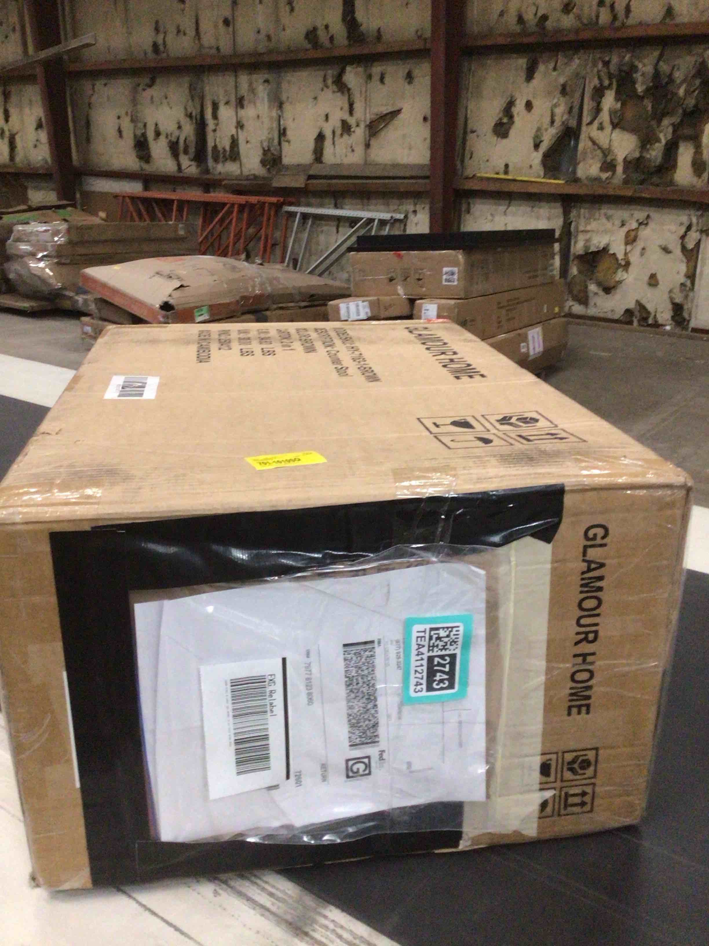 Condition photo showing Good Condition for Julienn Bar \u0026 Counter Stool