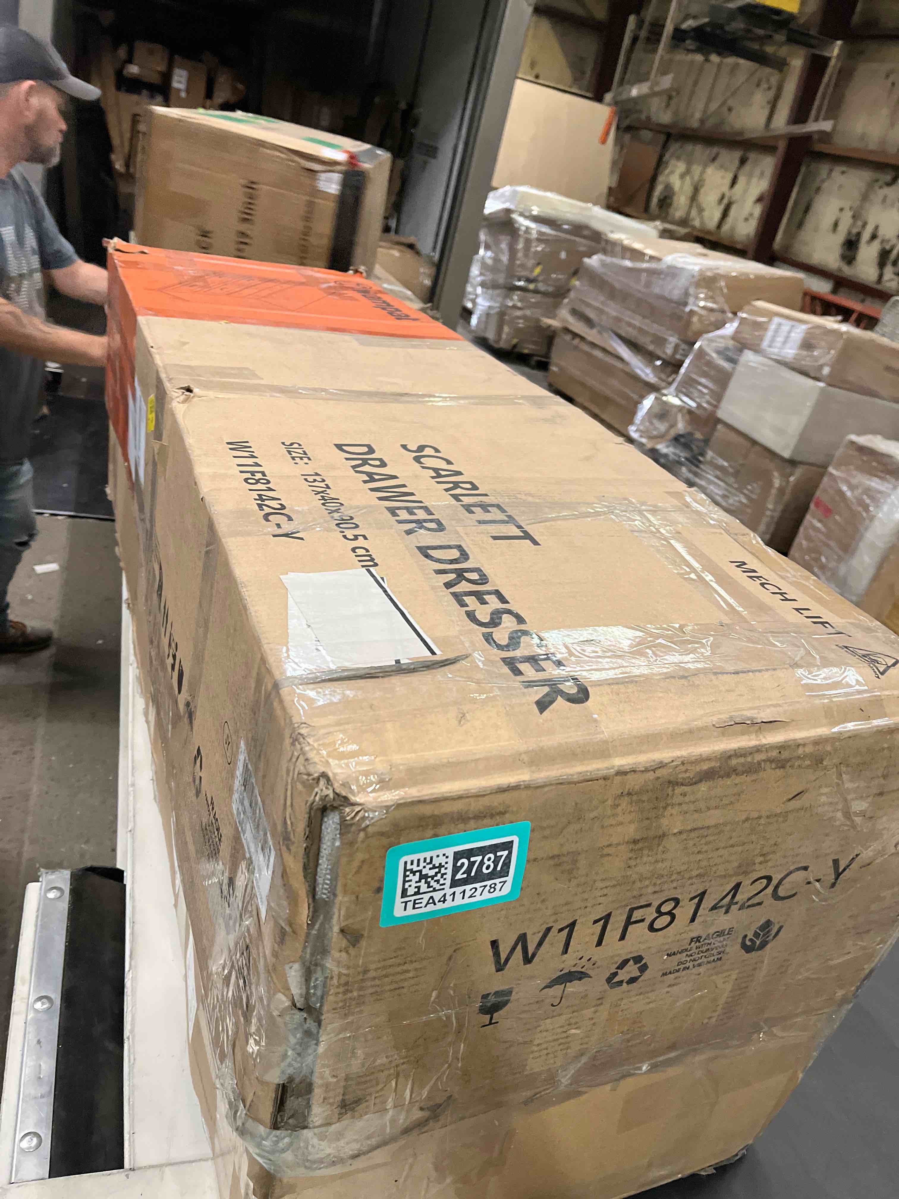 Condition photo showing Good Condition for Tiayana - Modern Off-white Fabric + Brass Dining Bench