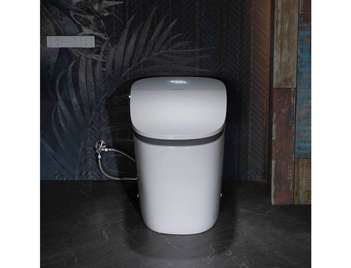 AquiaÂ® IV 1.28 GPF Elongated Floor Mounted One-Piece Toilet (Seat Included)