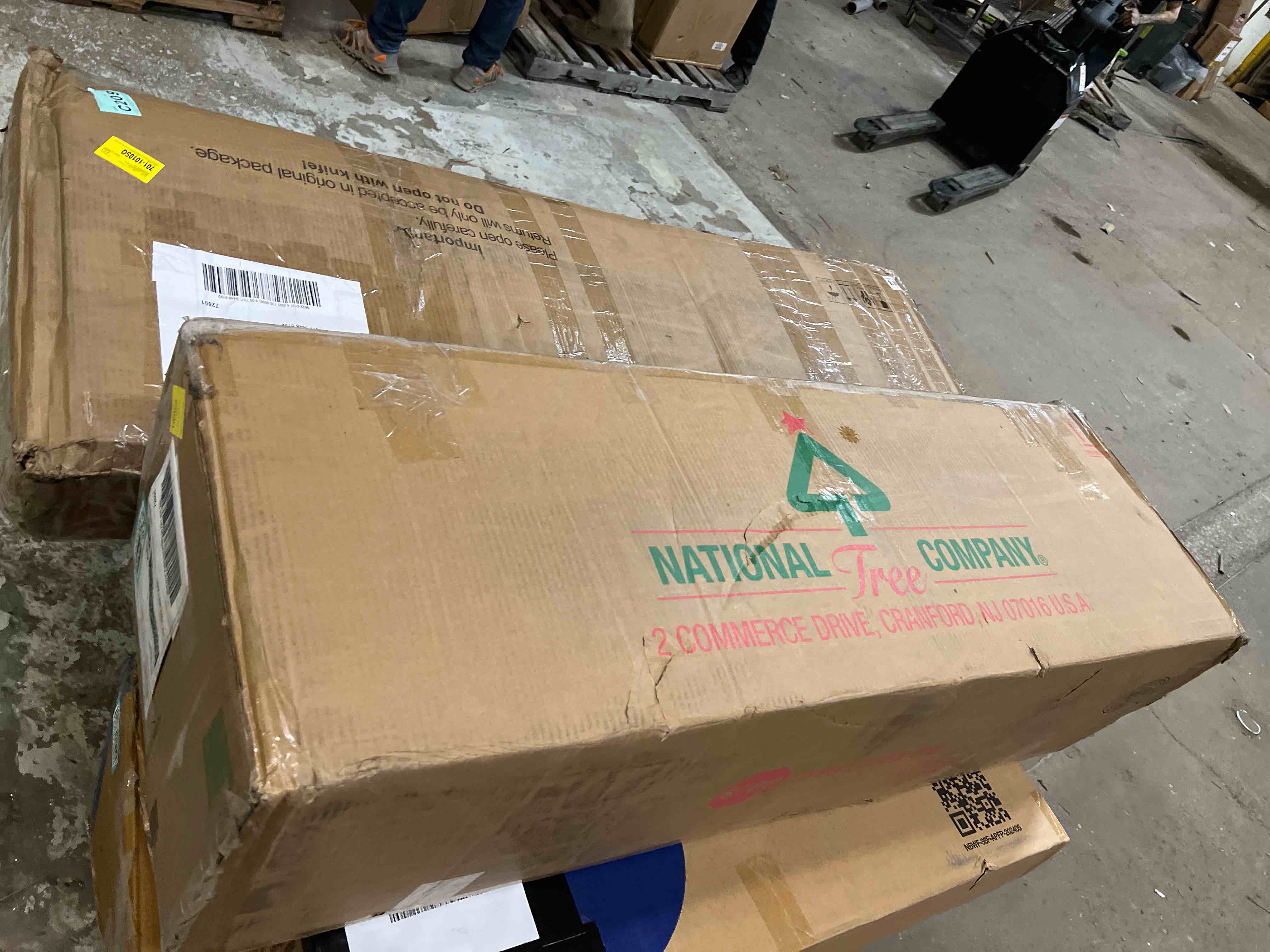 Condition photo showing As Is for Winchester Pine Tree with Clear Lights