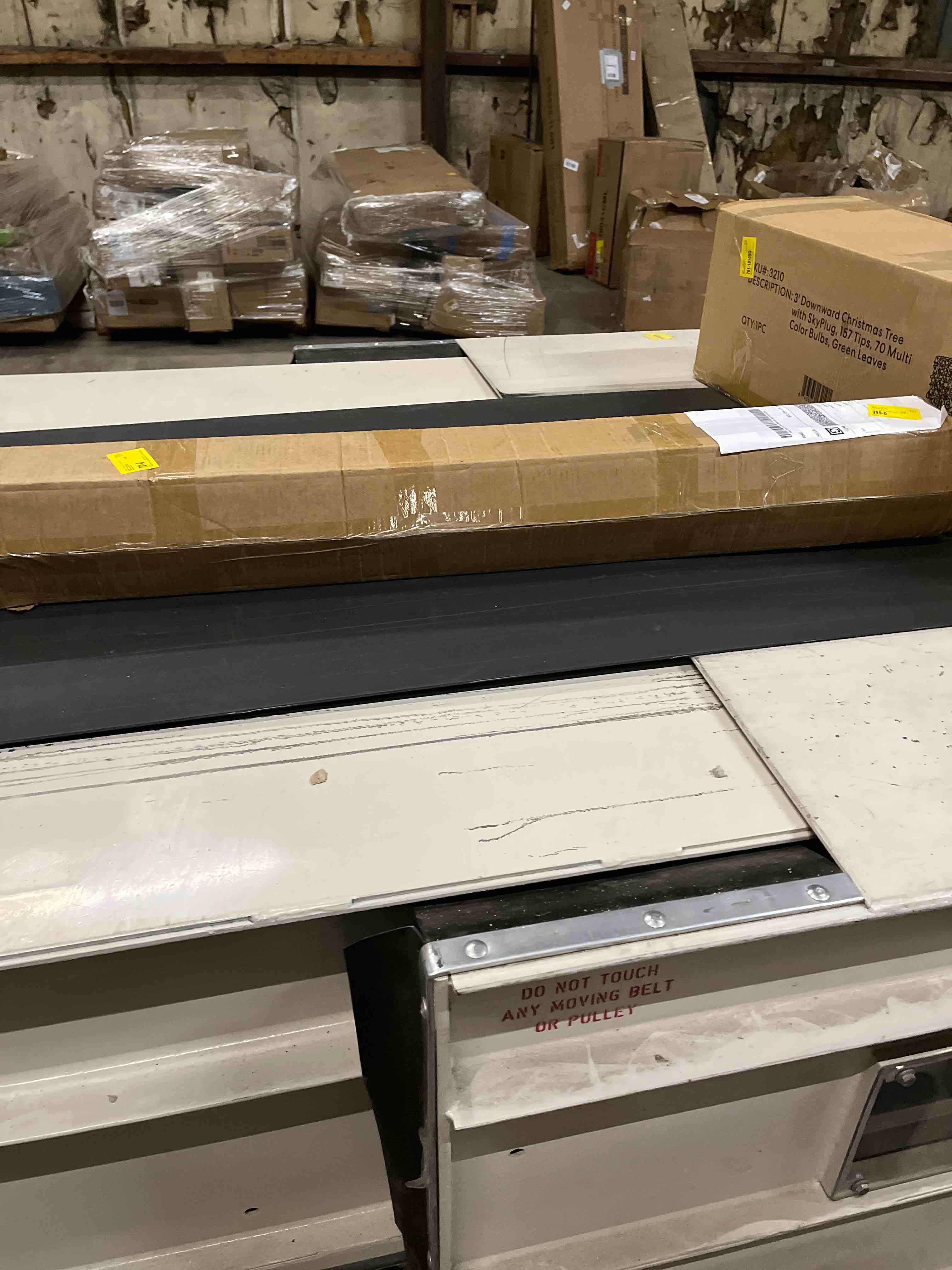 Condition photo showing As Is for 10pcs Stair Balusters 1/2" Square Metal Stair Balusters With Baluster Swivel Shoes