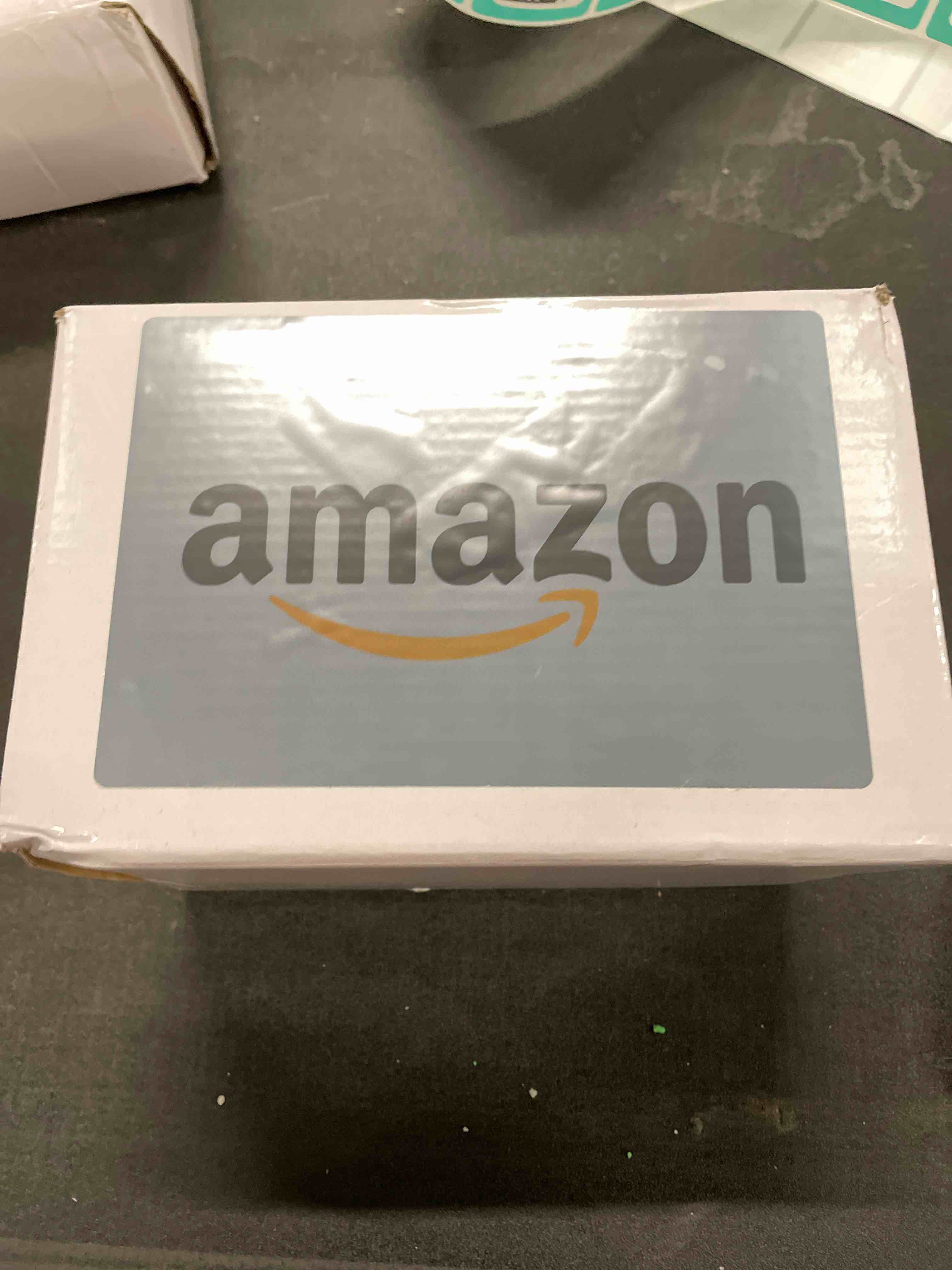 Condition photo showing Good Condition for Cranberry Sauce Serving Dish with Lid, Can-Shaped Mold Fits One 14–16oz Can, Ceramic Holiday Tableware for Thanksgiving & Christmas Serving Dishes, Slice & Serve on the Table