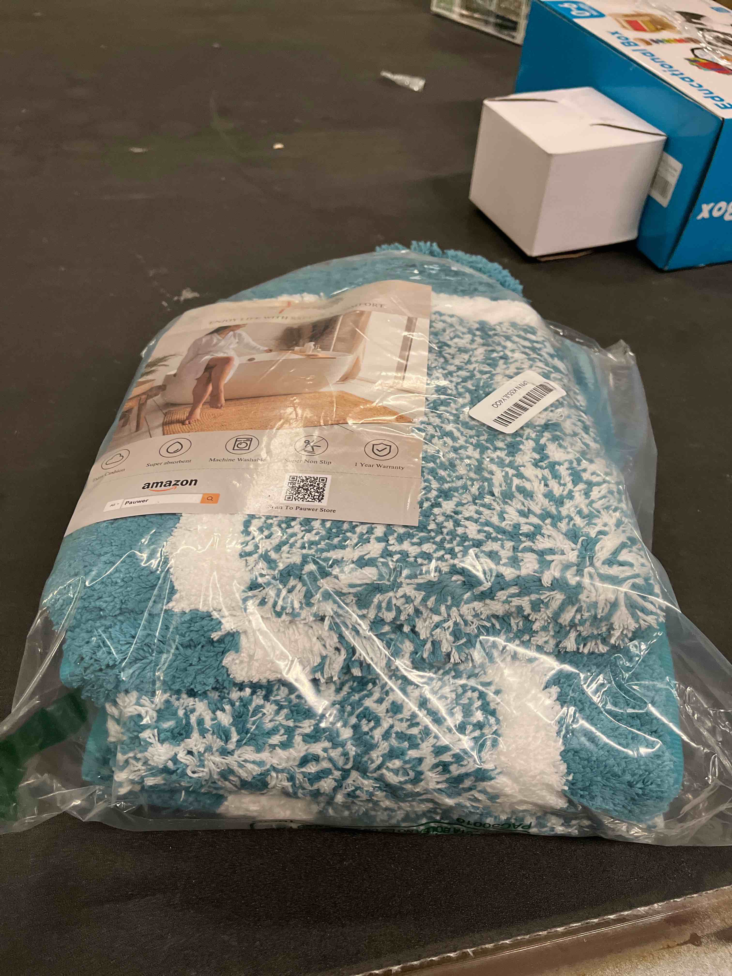 Condition photo showing Good Condition for Pauwer Bathroom Sets 3 Pc Shower Rugs w/ U-Shaped Mat, Absorbent Microfiber Plush Mats, Non Slip, Machine Wash, Shaggy Aqua Blue Aqua Blue 18"x26"+20"x32"+U Shape 20"x24"