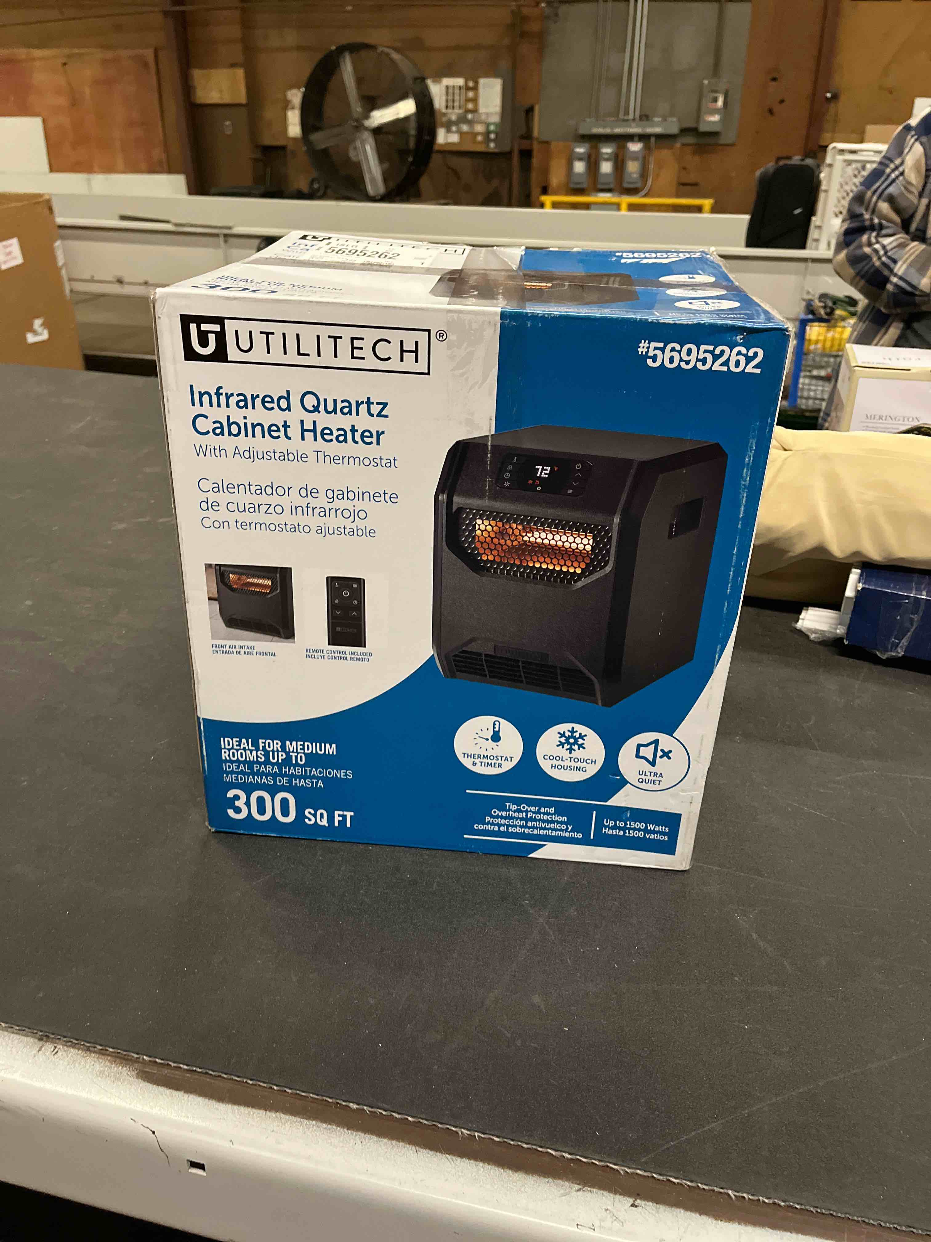 Condition photo showing Good Condition for utilitech infrared quartz cabinet heater