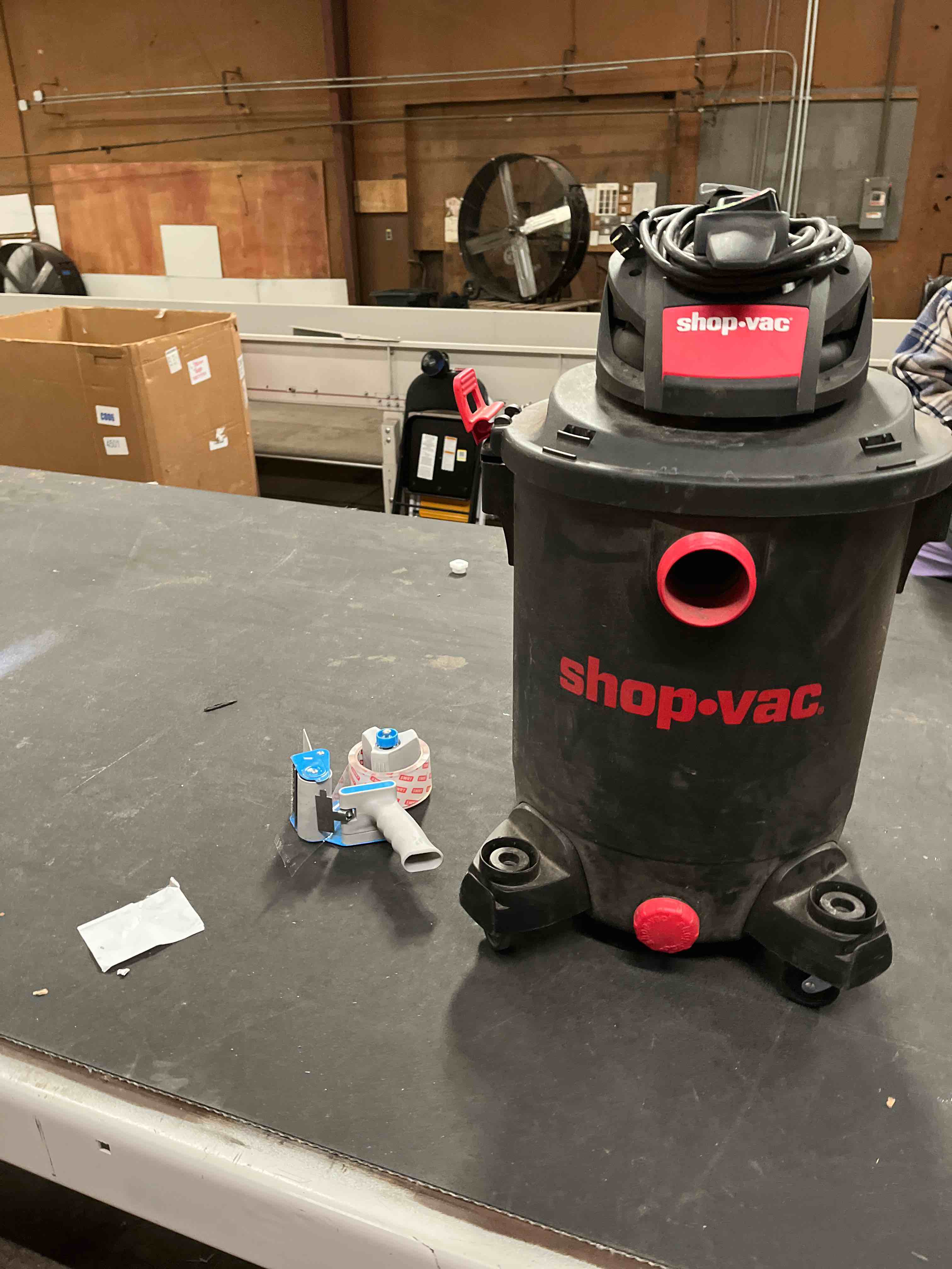 Condition photo showing Good Condition for shop vac