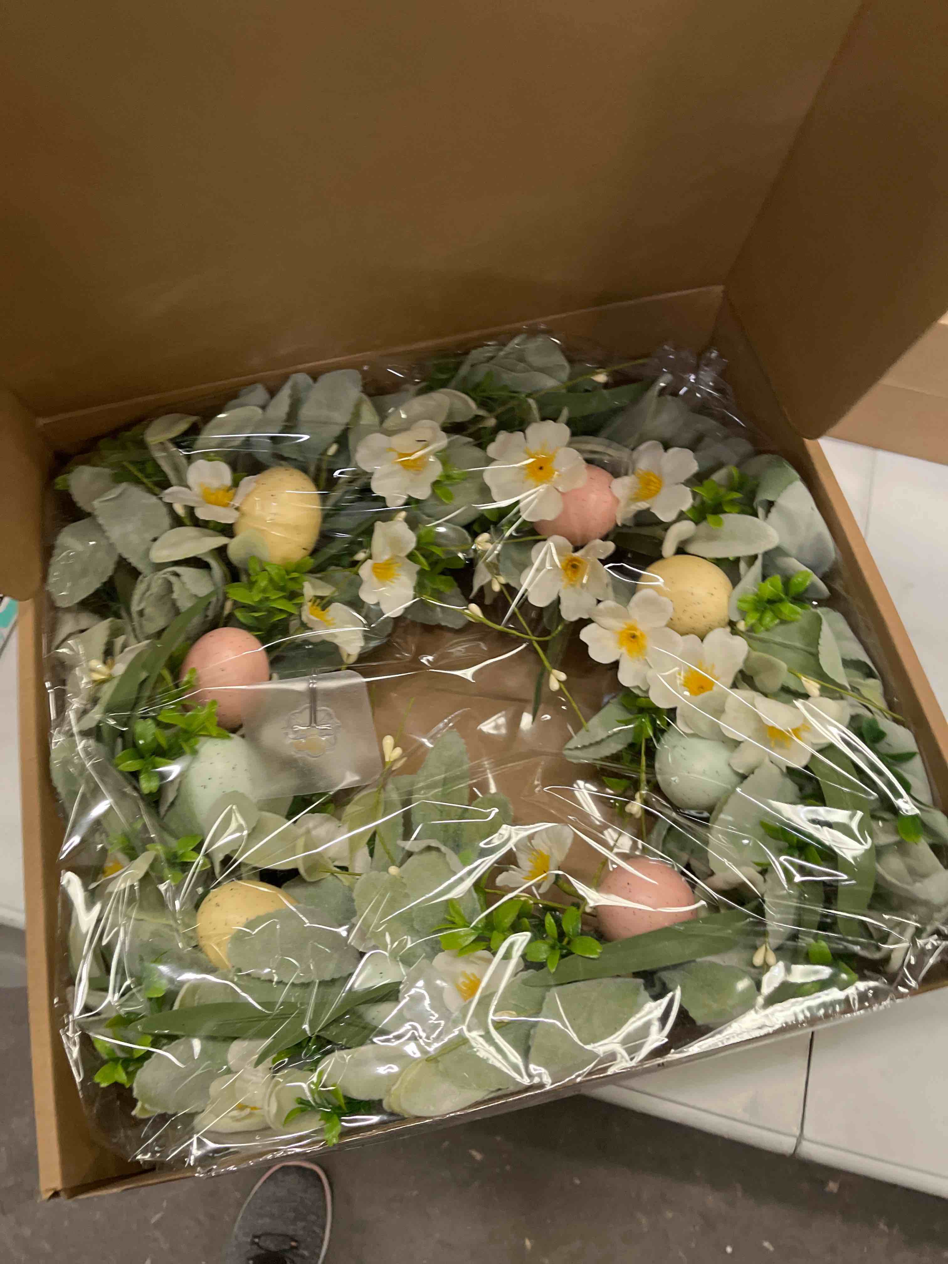 Condition photo showing Good Condition for egolot 18 inch spring easter wreath
