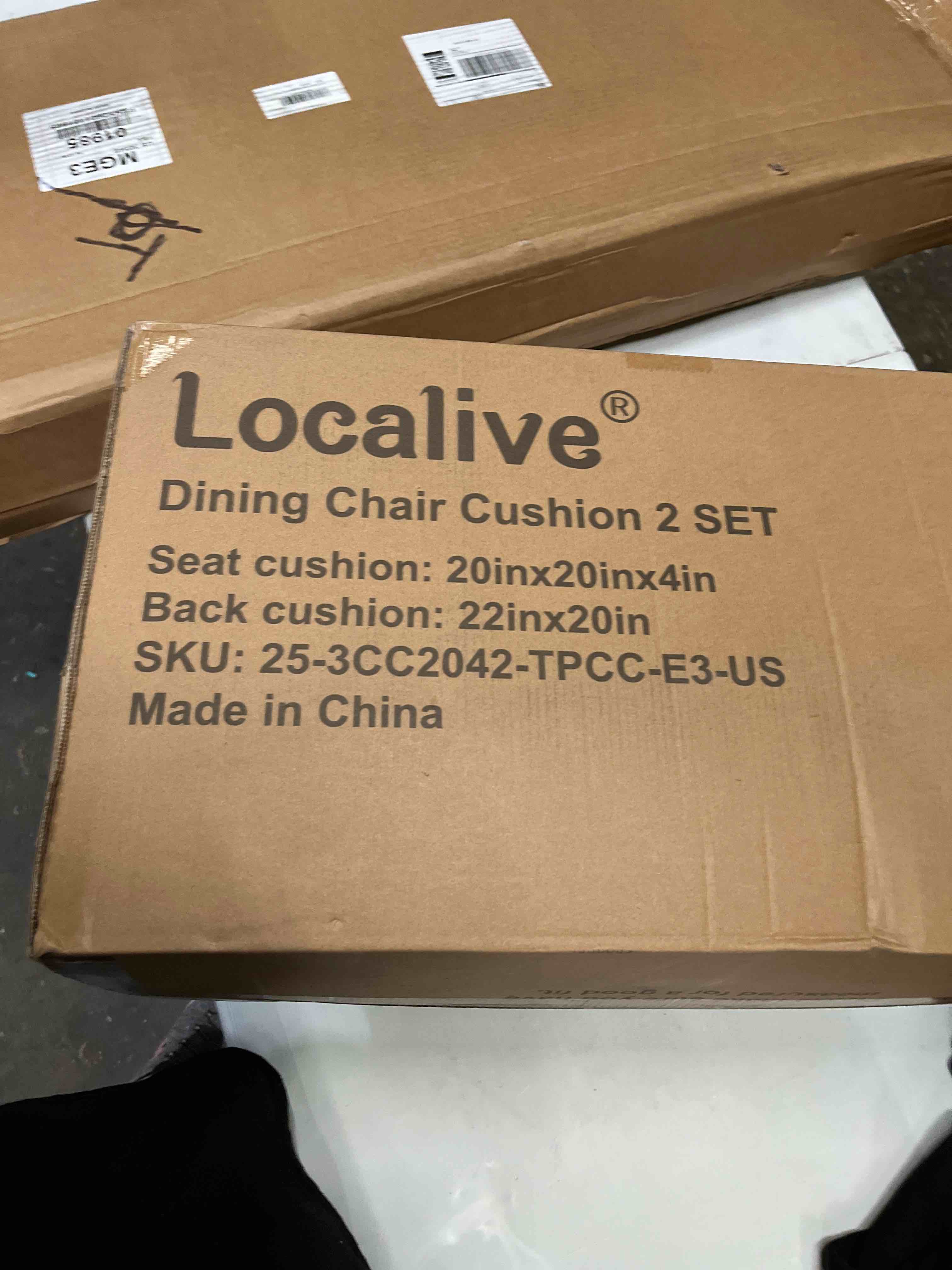 Condition photo showing Good Condition for localive dining chair cushion 2 set