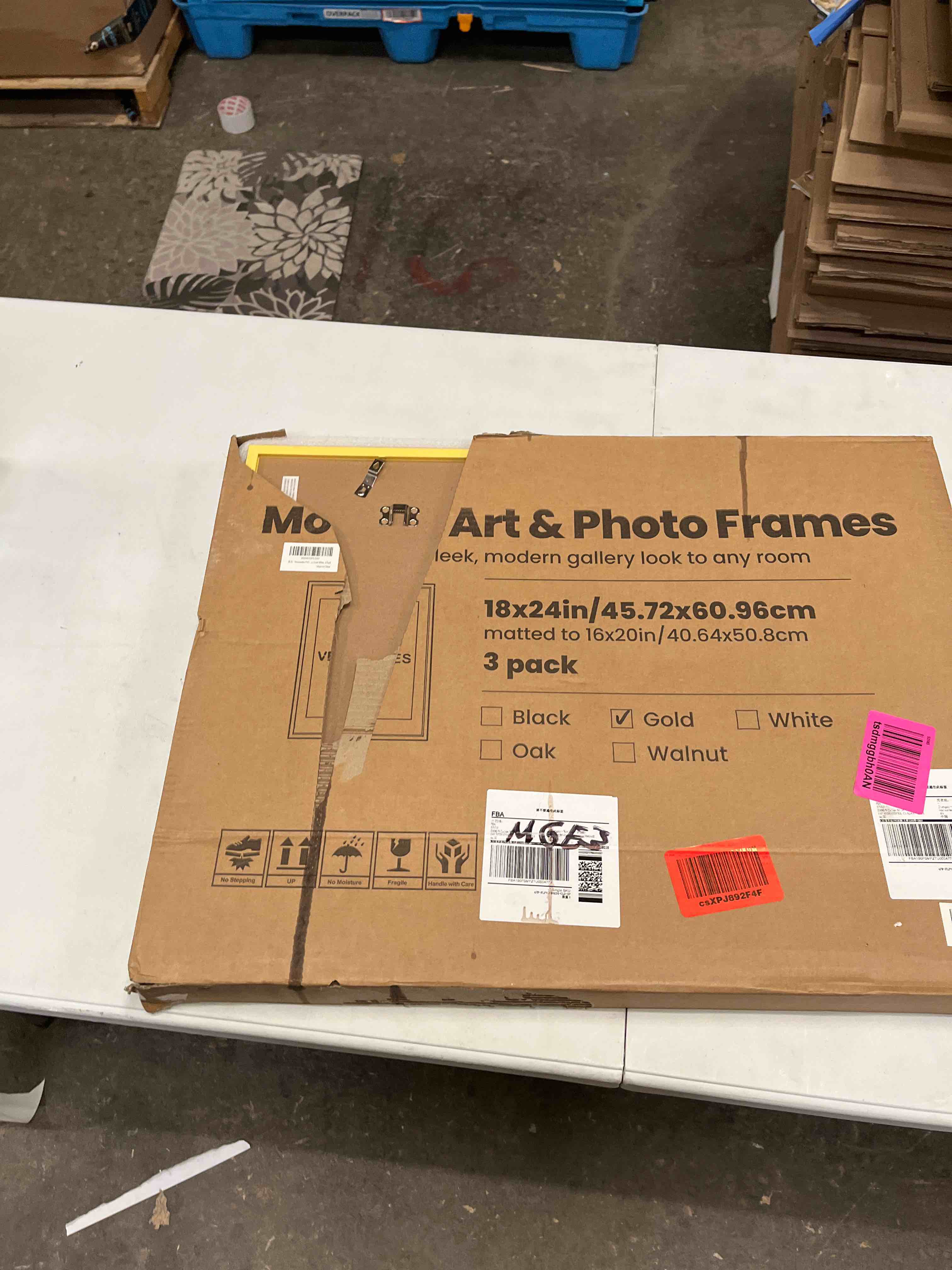 Condition photo showing Good Condition for venusmiles pcv gold white 3 pack photo frames