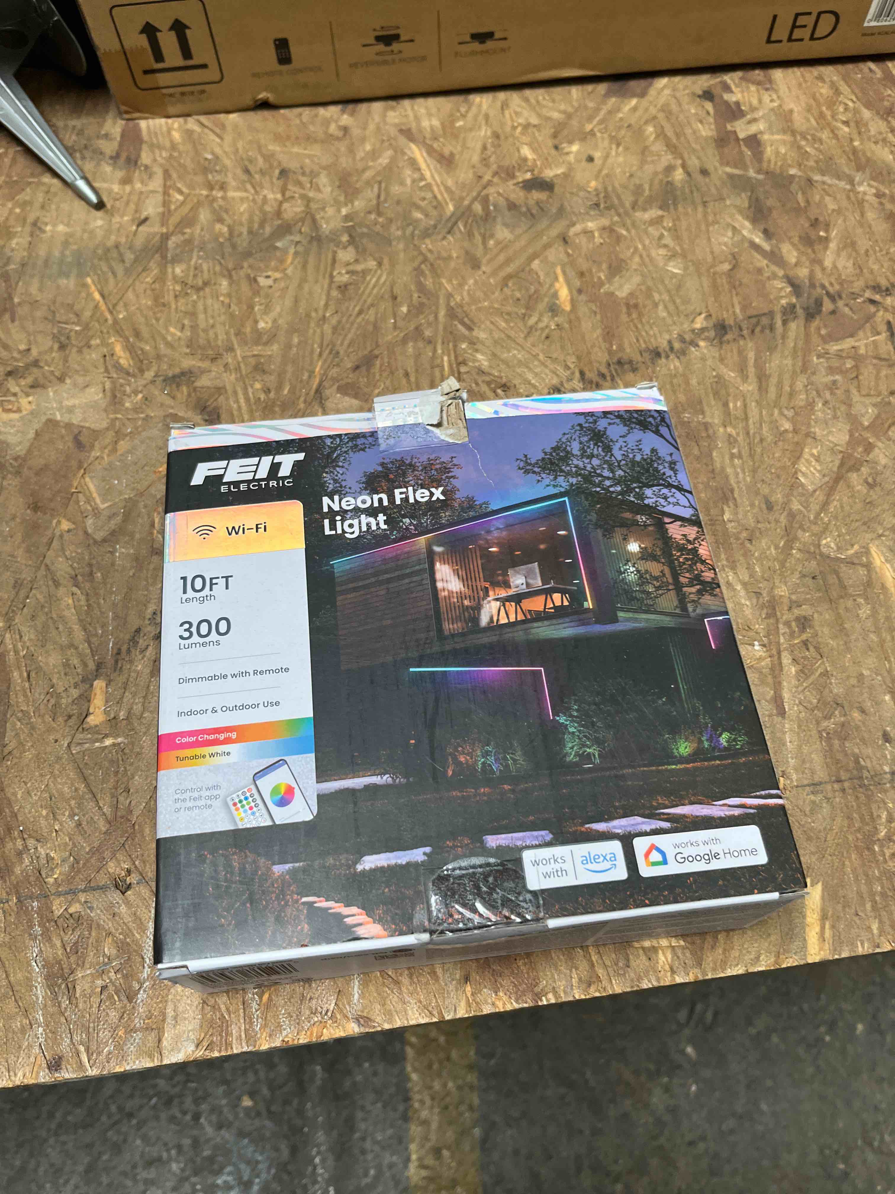 Condition photo showing Good Condition for feit electric smart led neon flex strip lights, 10ft, bendable, rgbw color chasing, dimmable, 2.4ghz wifi enabled, compatible with alexa and google home asst, music sync, remote app, nf10/chase/wp/ag